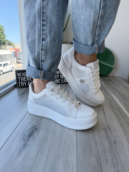Mara White Sneaker - Stela The Shoetique
