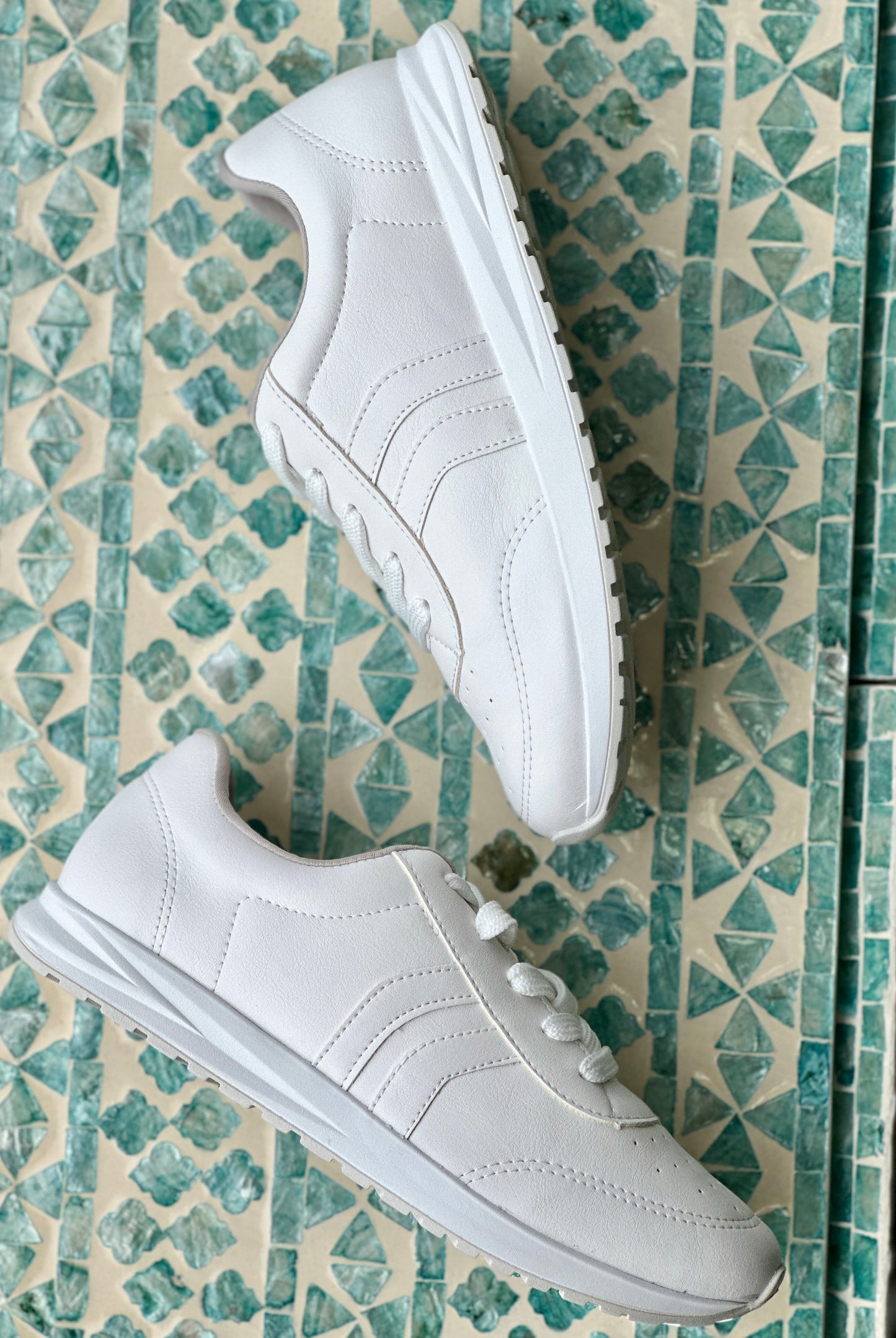 WHITE LOW SNEAKER 12801