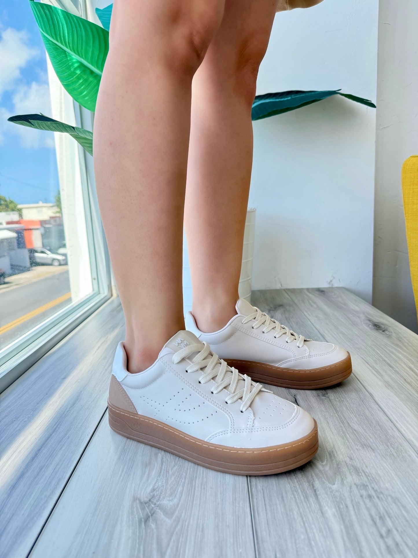 Alvaro Beige - Stela The Shoetique