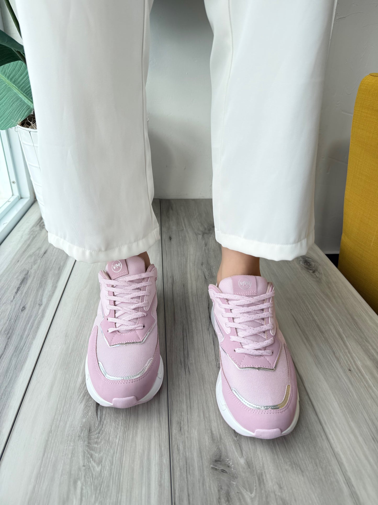 Ambrossia sneaker- 4,5,9,11 - Stela The Shoetique