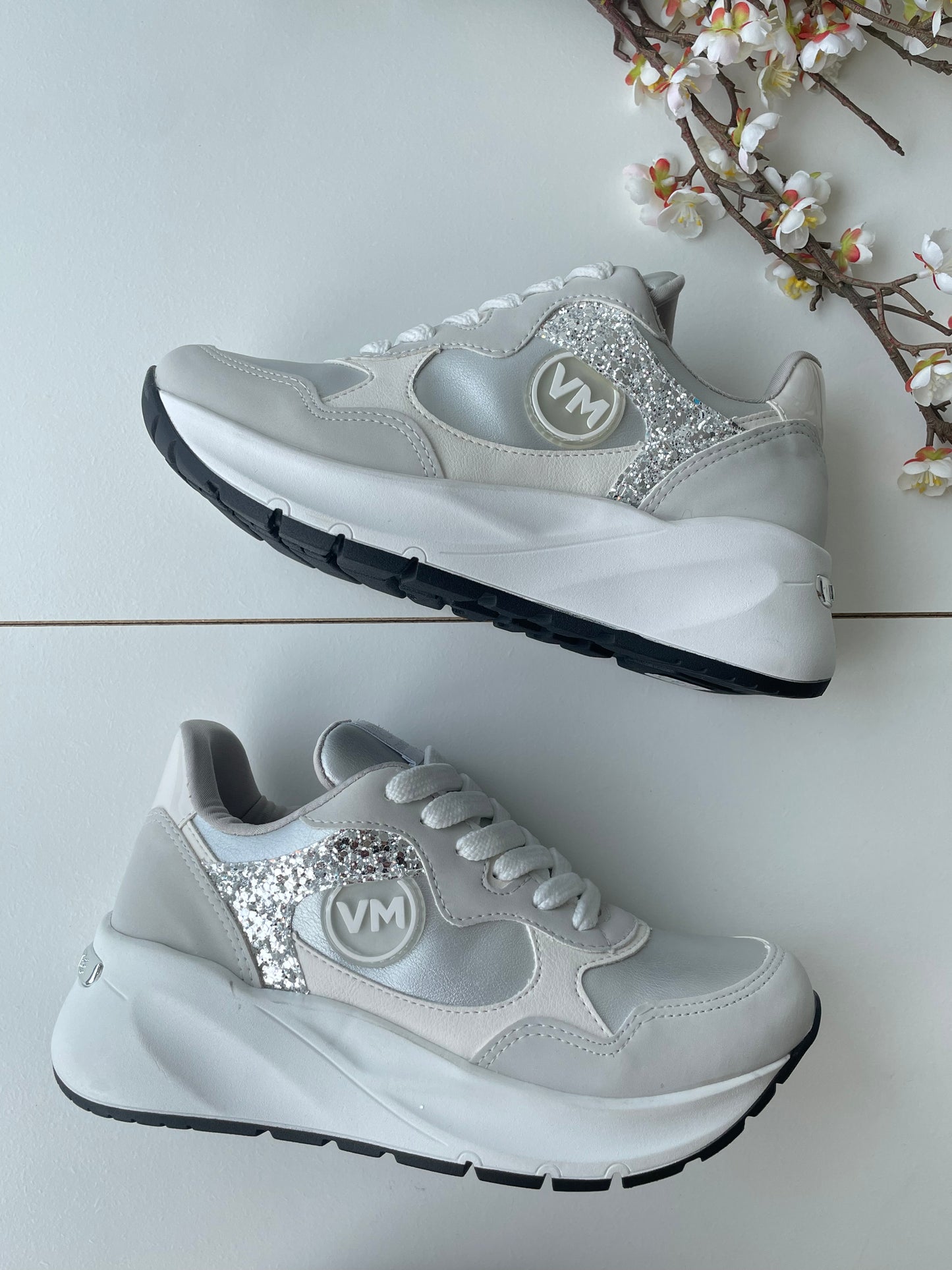 SHINY SILVER SNEAKER 17204-01- FINAL SALE