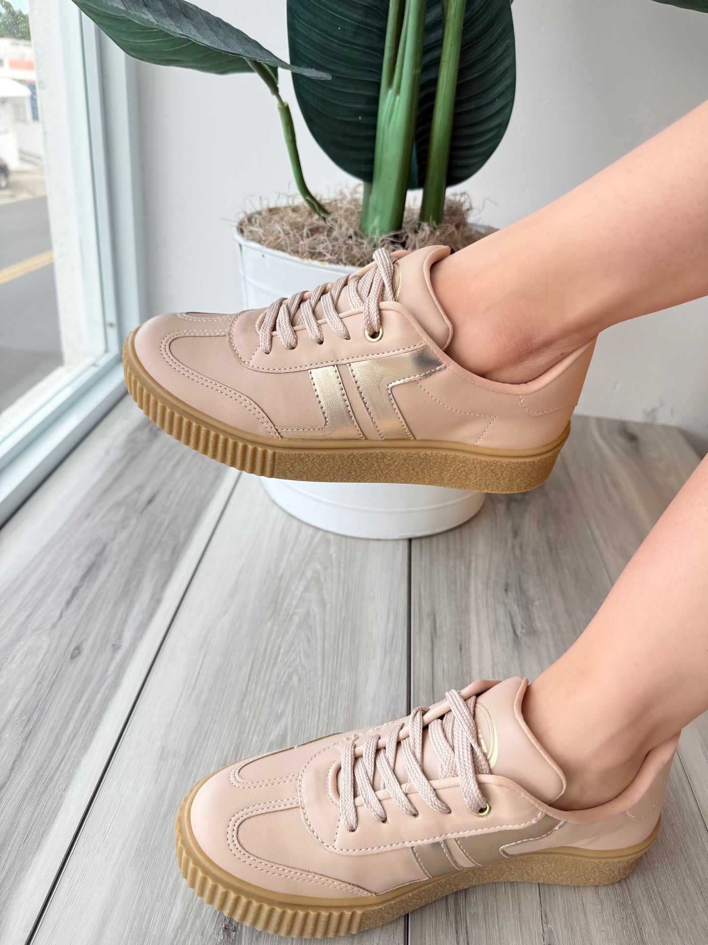 Alejandro beige gold