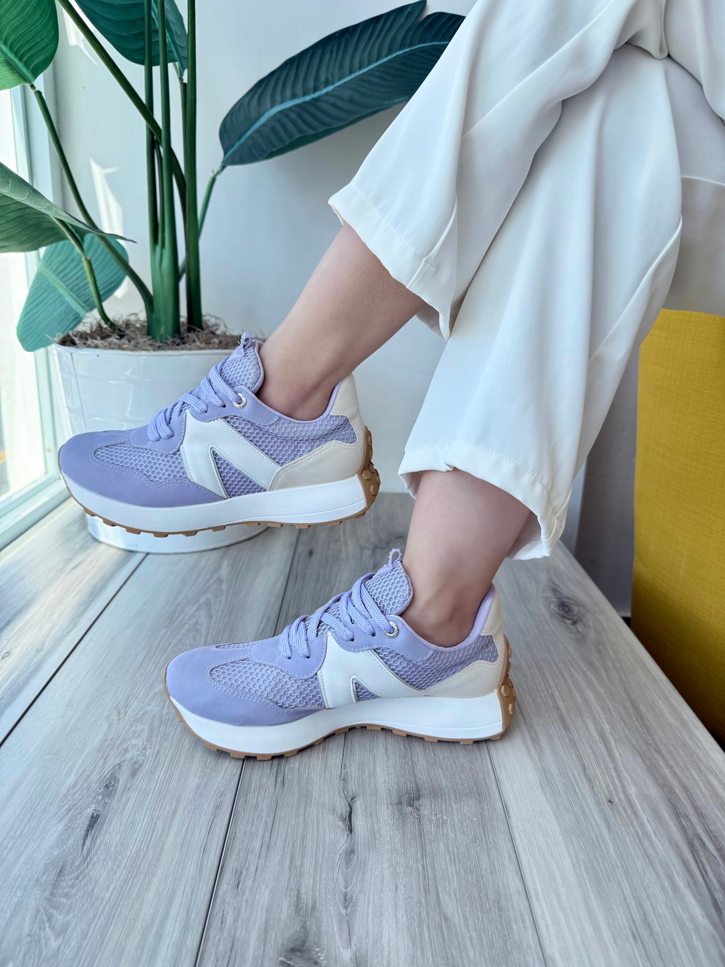 Clara sneaker- 5,9,11 - Stela The Shoetique