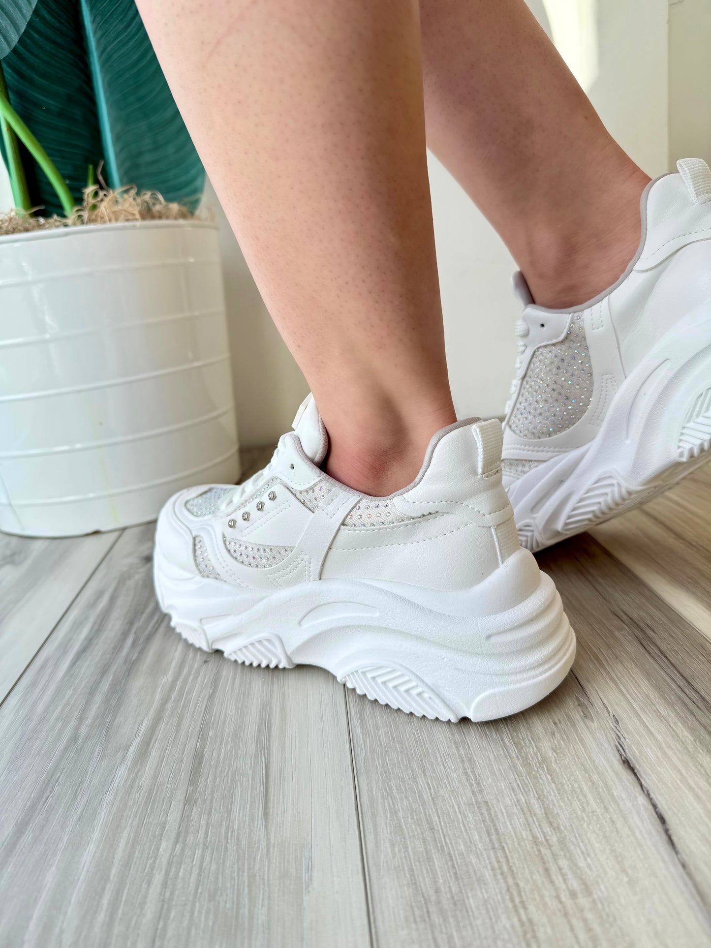 Mango White