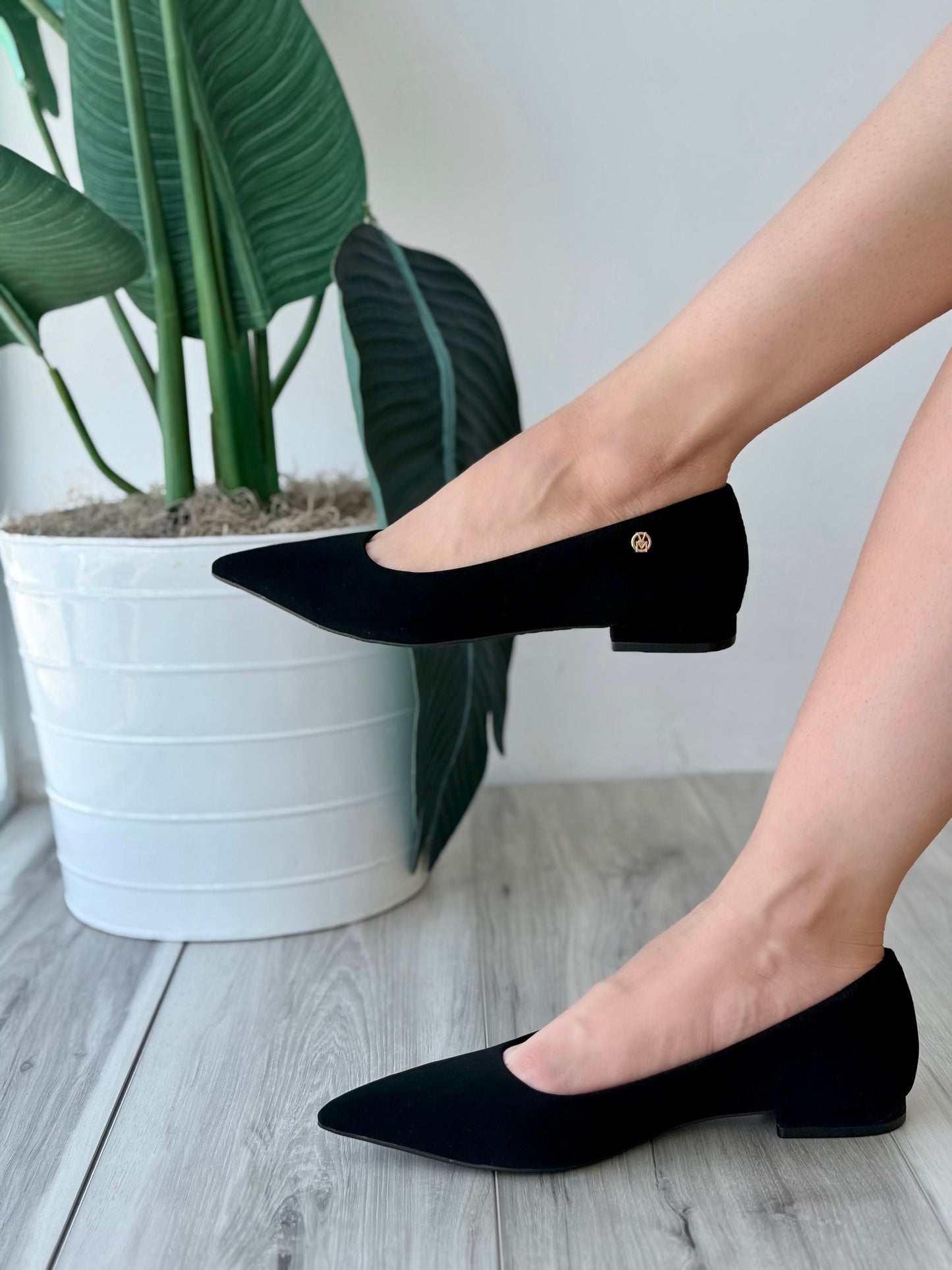 Madrigal black