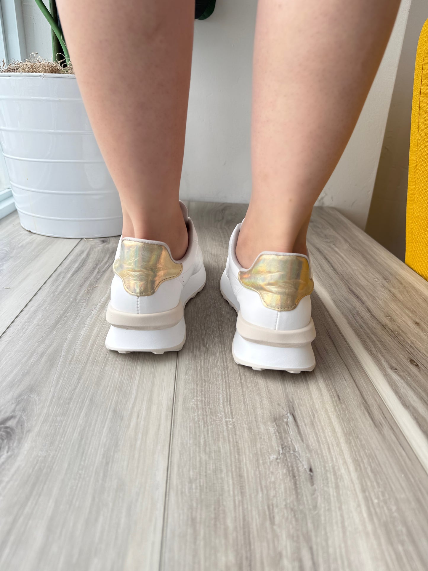 Manuela White Sneaker - Stela The Shoetique