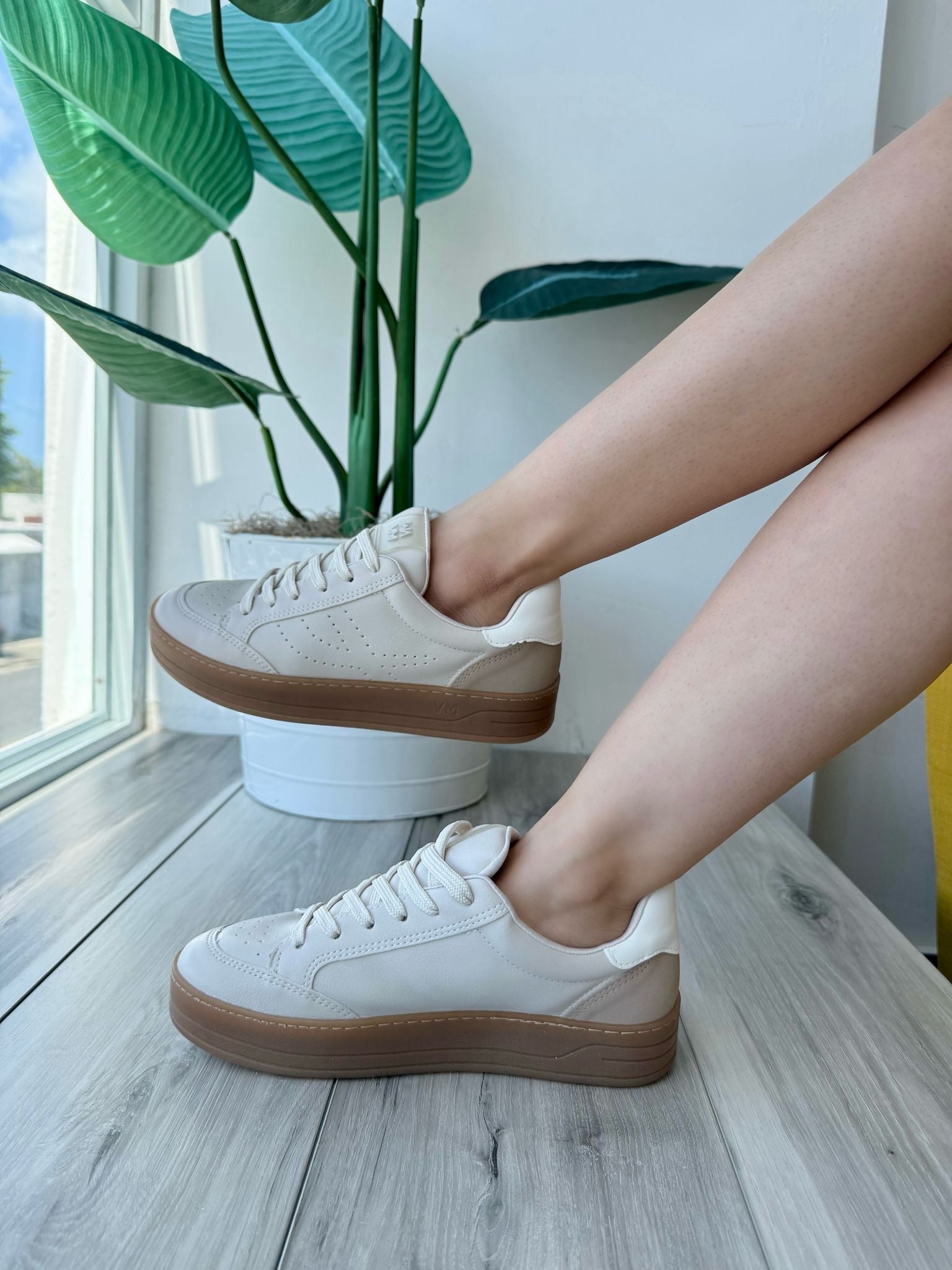 Alvaro Beige - Stela The Shoetique