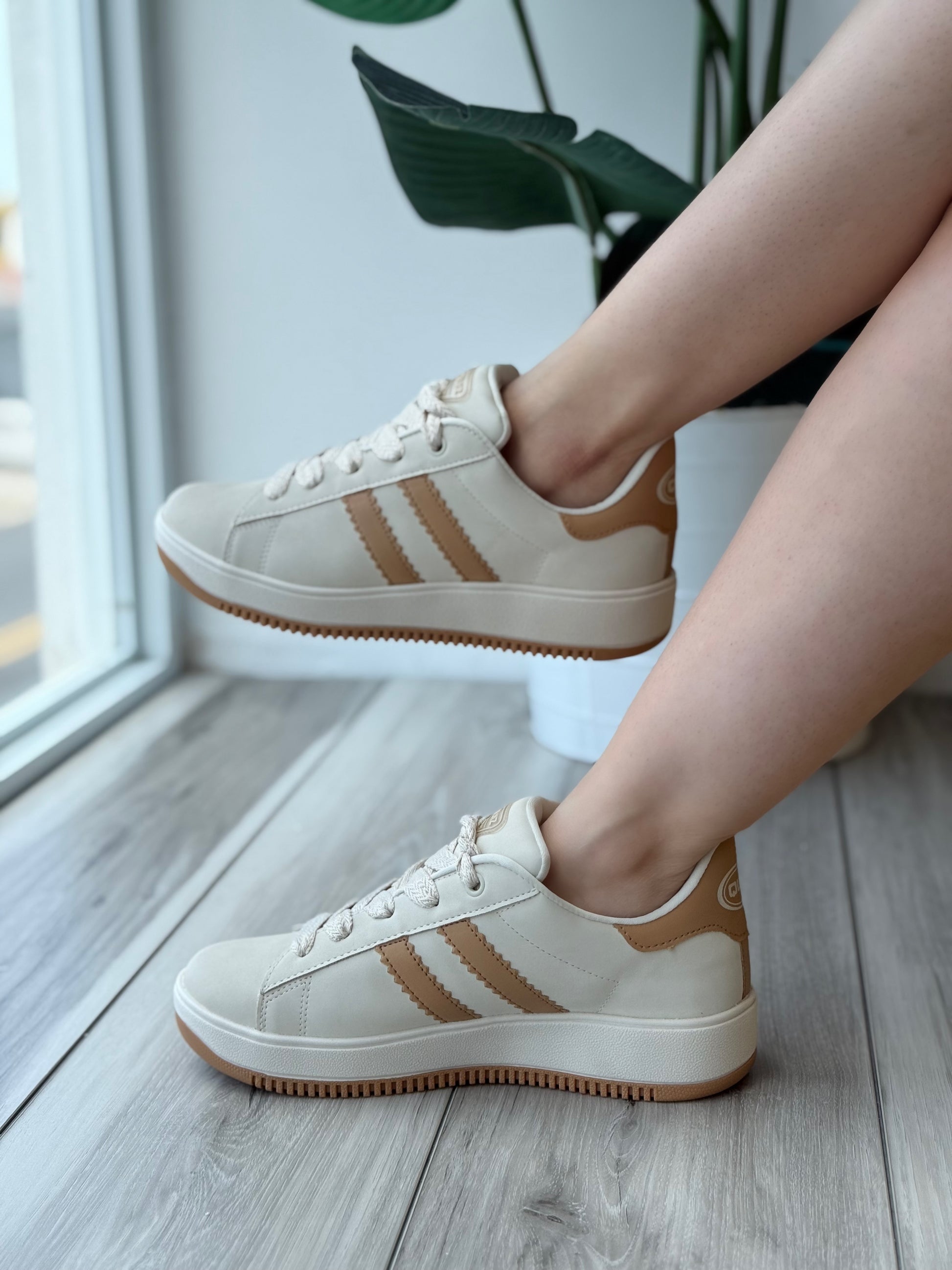 Iker off white - Stela The Shoetique