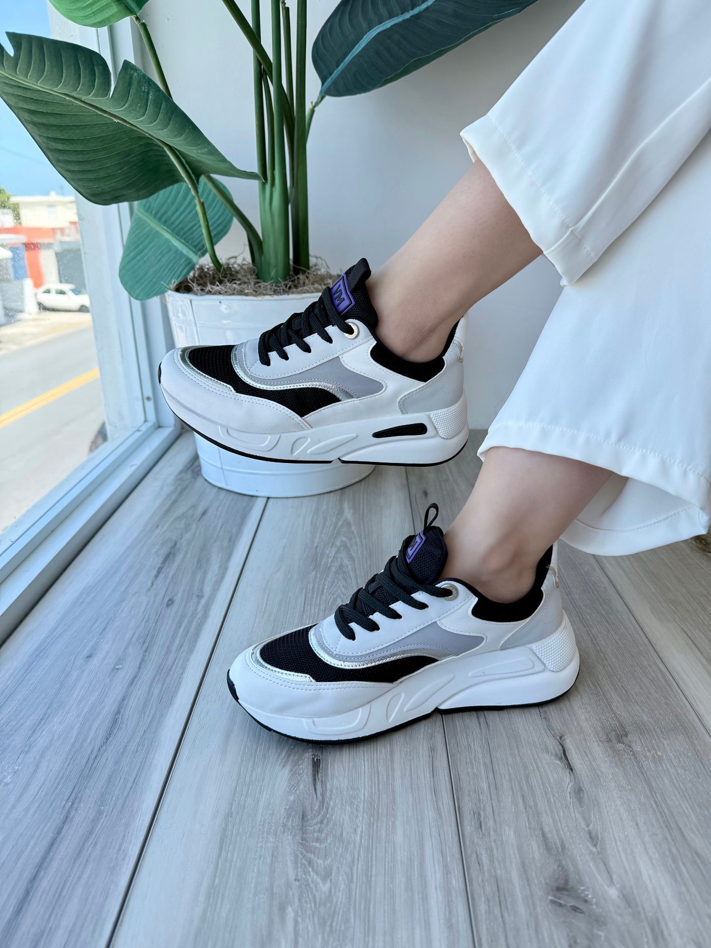 Xiomy Black- 4,5,6,7,11 - Stela The Shoetique
