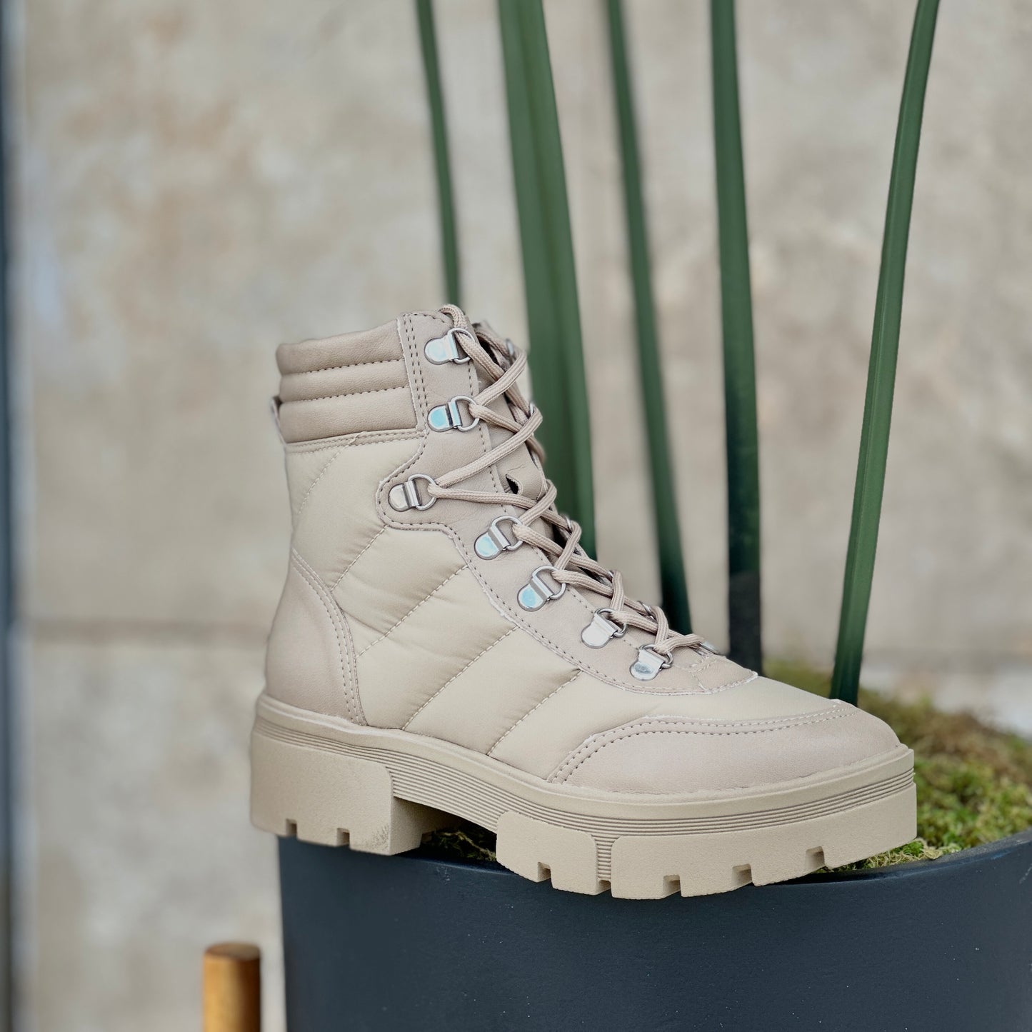 Valentia Boot 5,7,9,10,11 - Stela The Shoetique