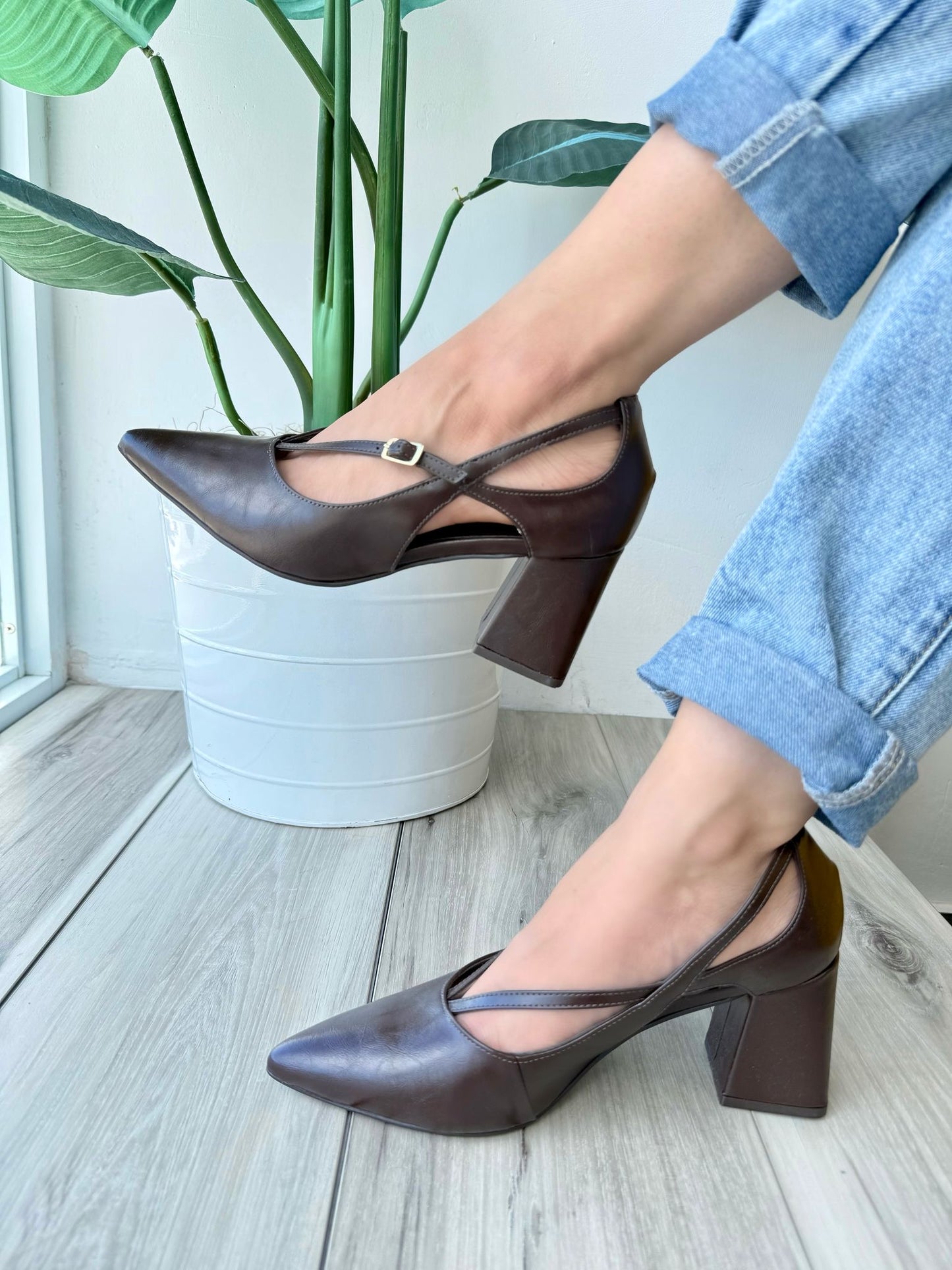 Alberta dark brown