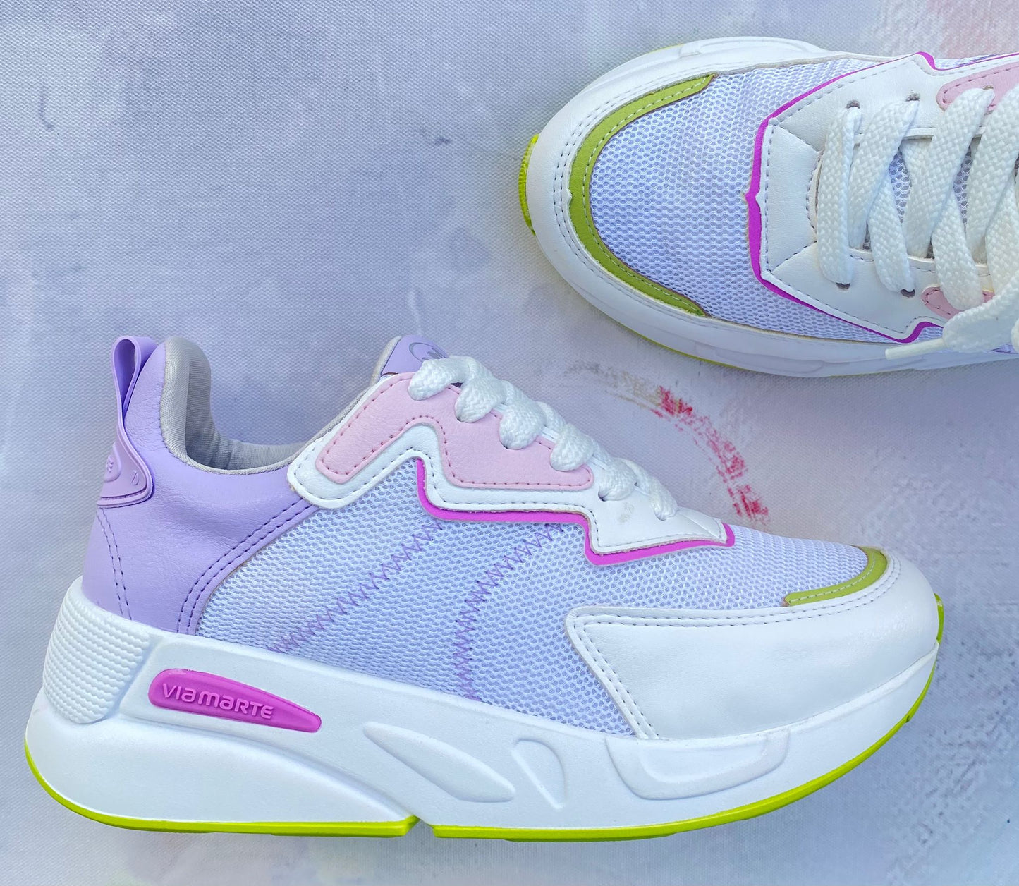 13007-01 COLORFUL SCHEME SNEAKER