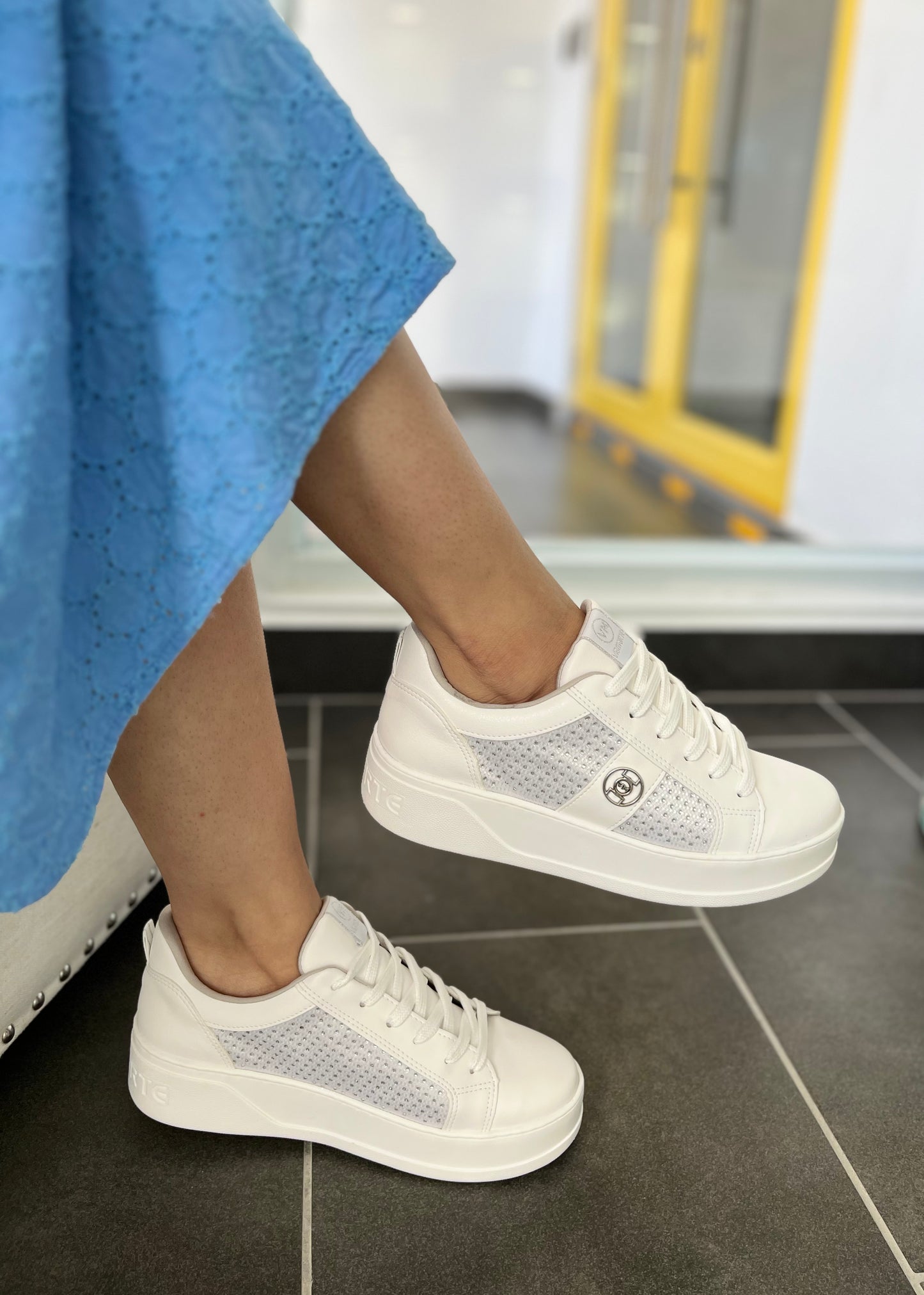 RHINESTONES DETAIL WHITE SNEAKER 13505-01