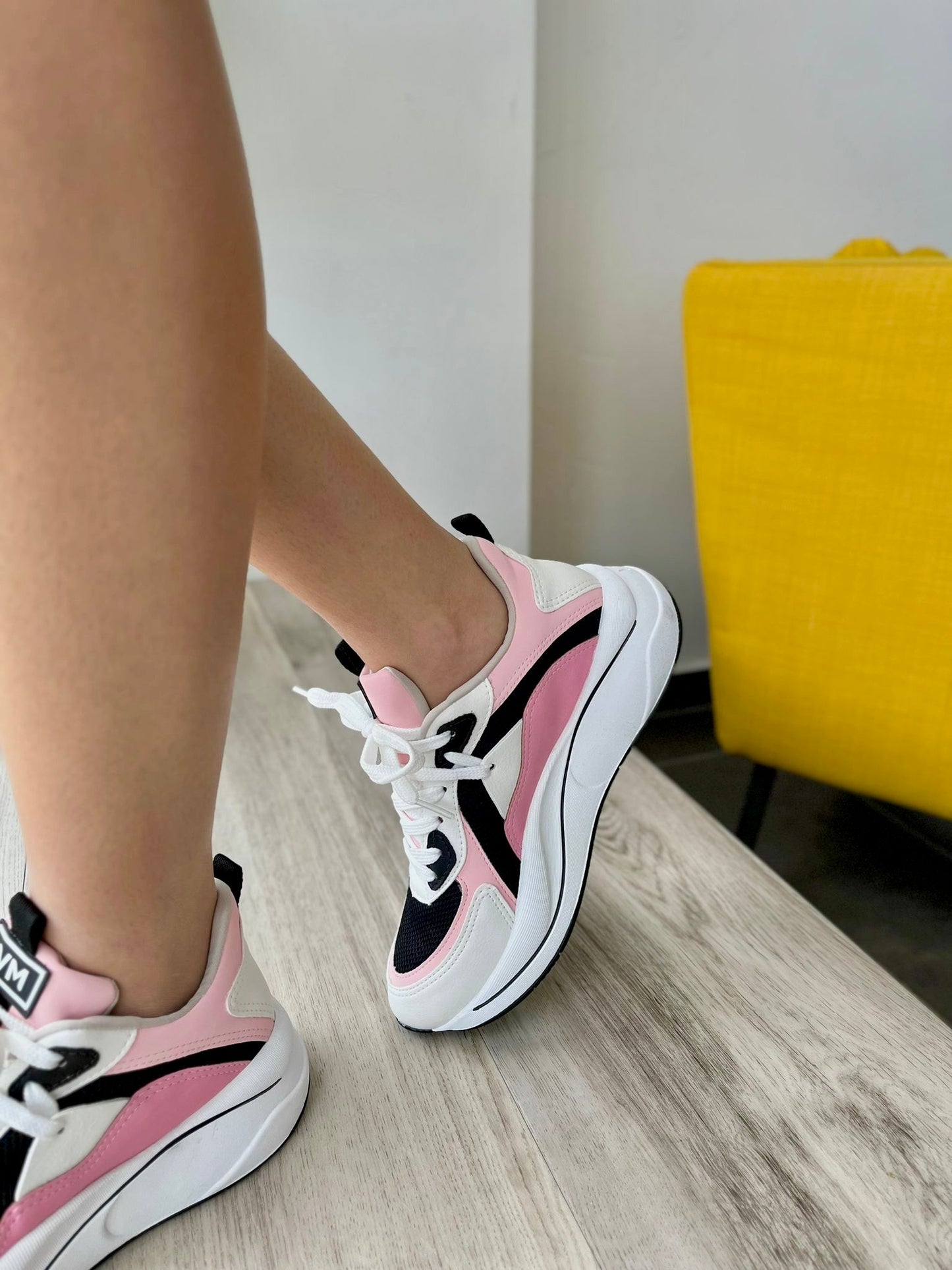Rosalía Sneaker- 4,5,10 - Stela The Shoetique
