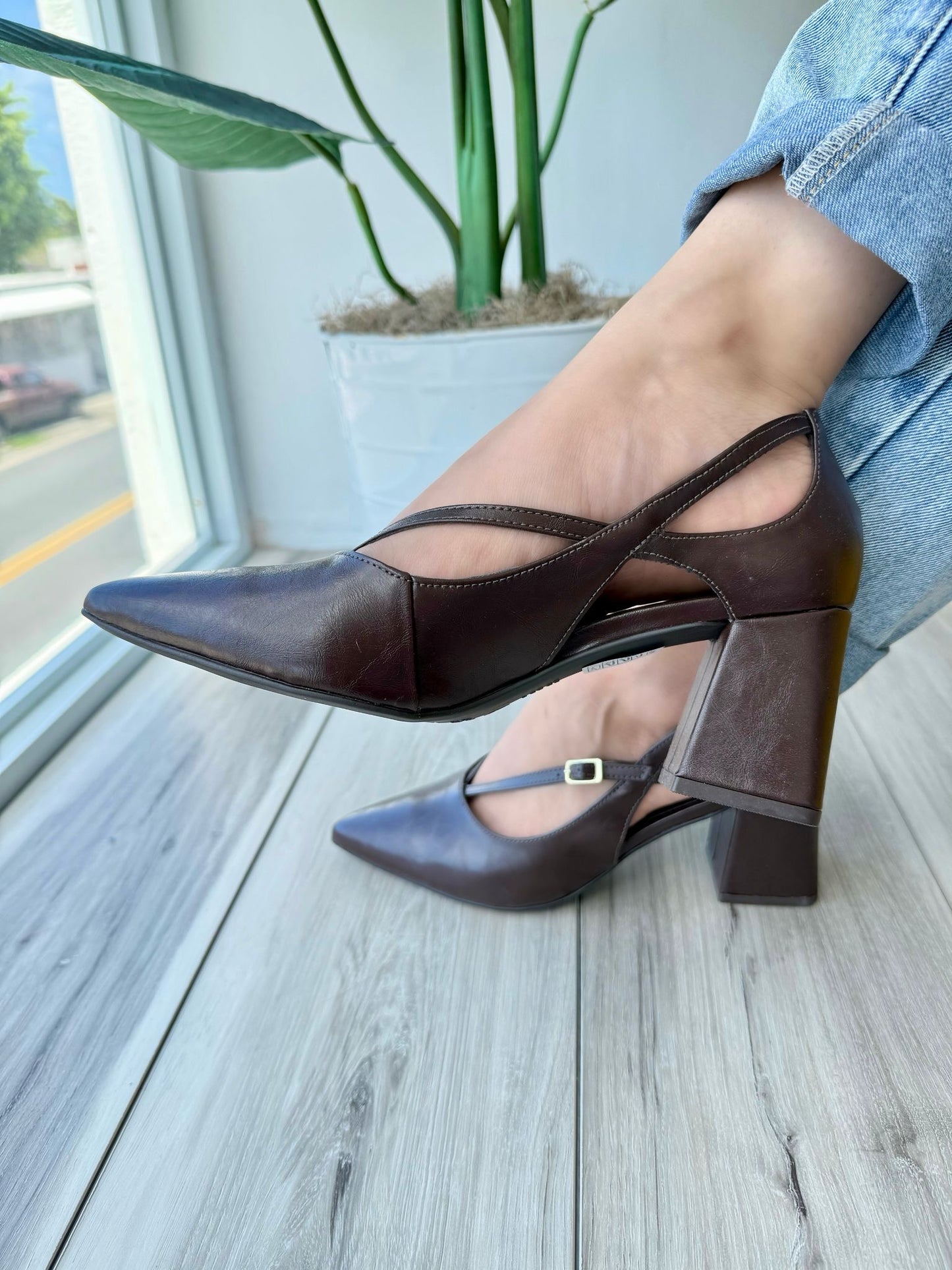 Alberta dark brown