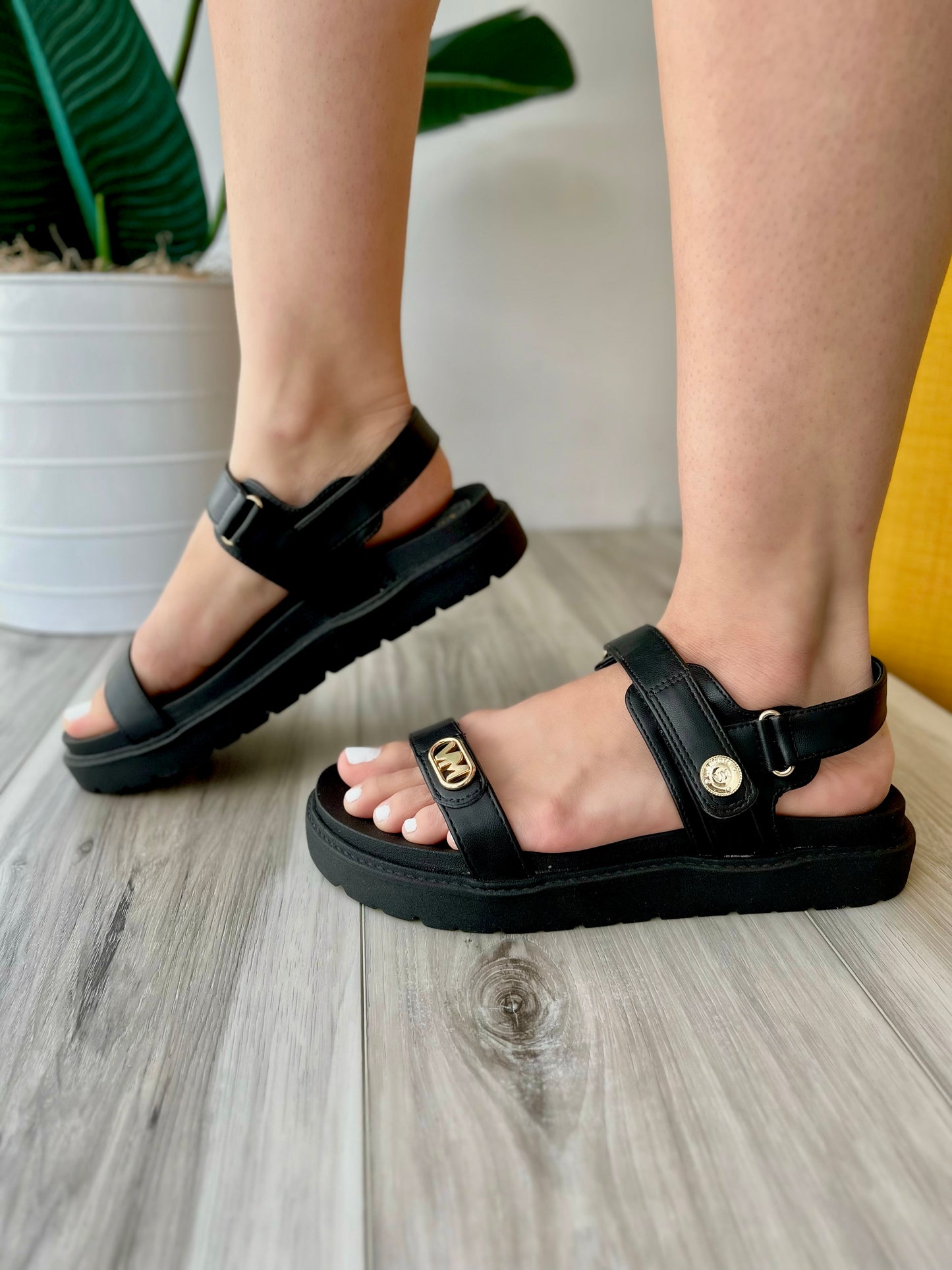 Gael black flat - Stela The Shoetique