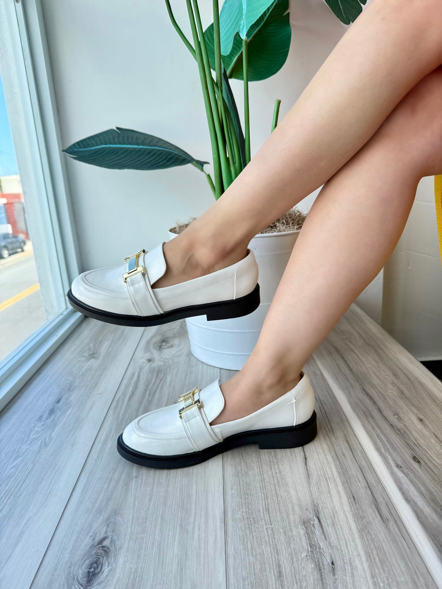 Lulu white loafer