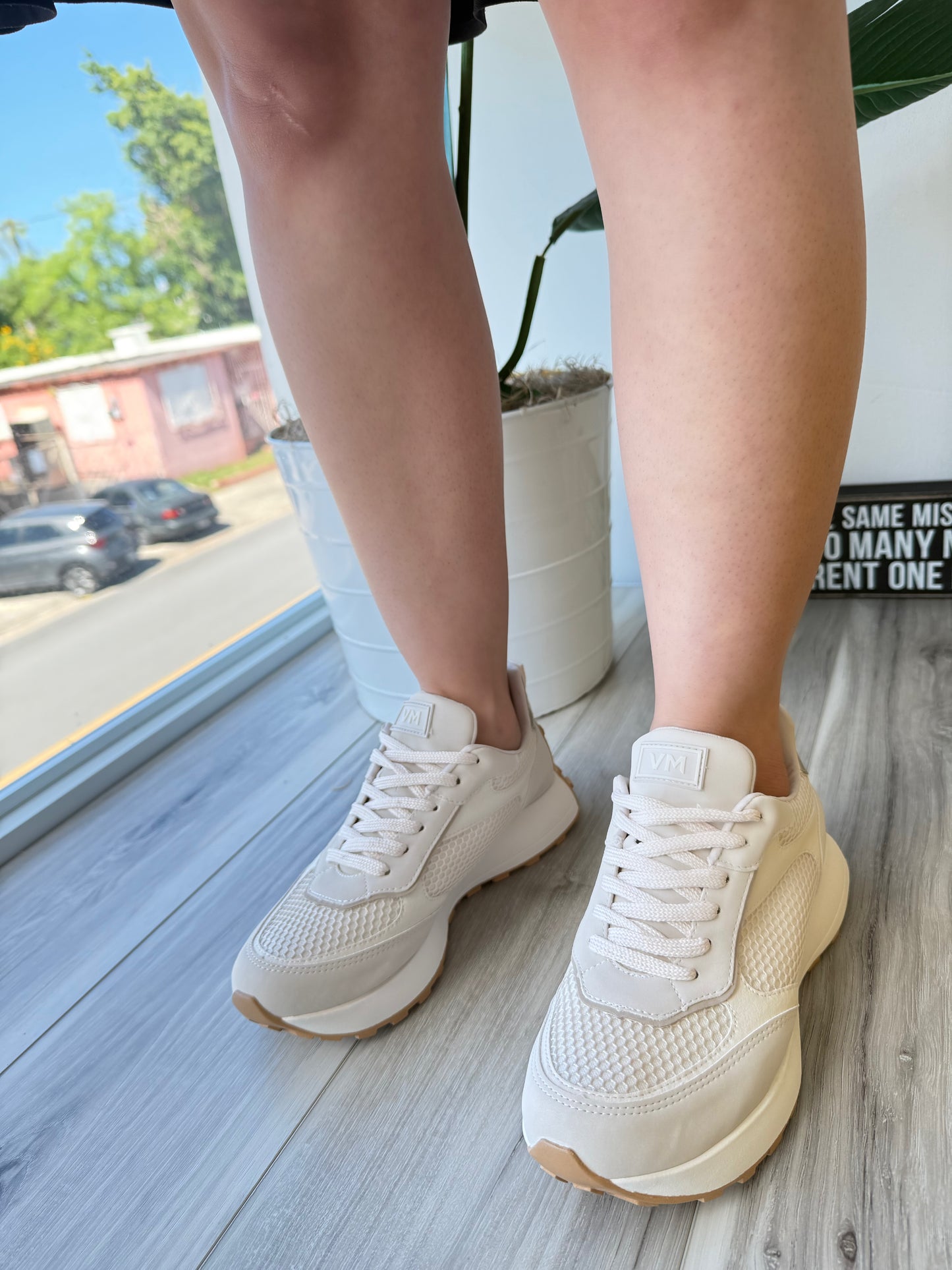 Karol Creme Tones Sneaker