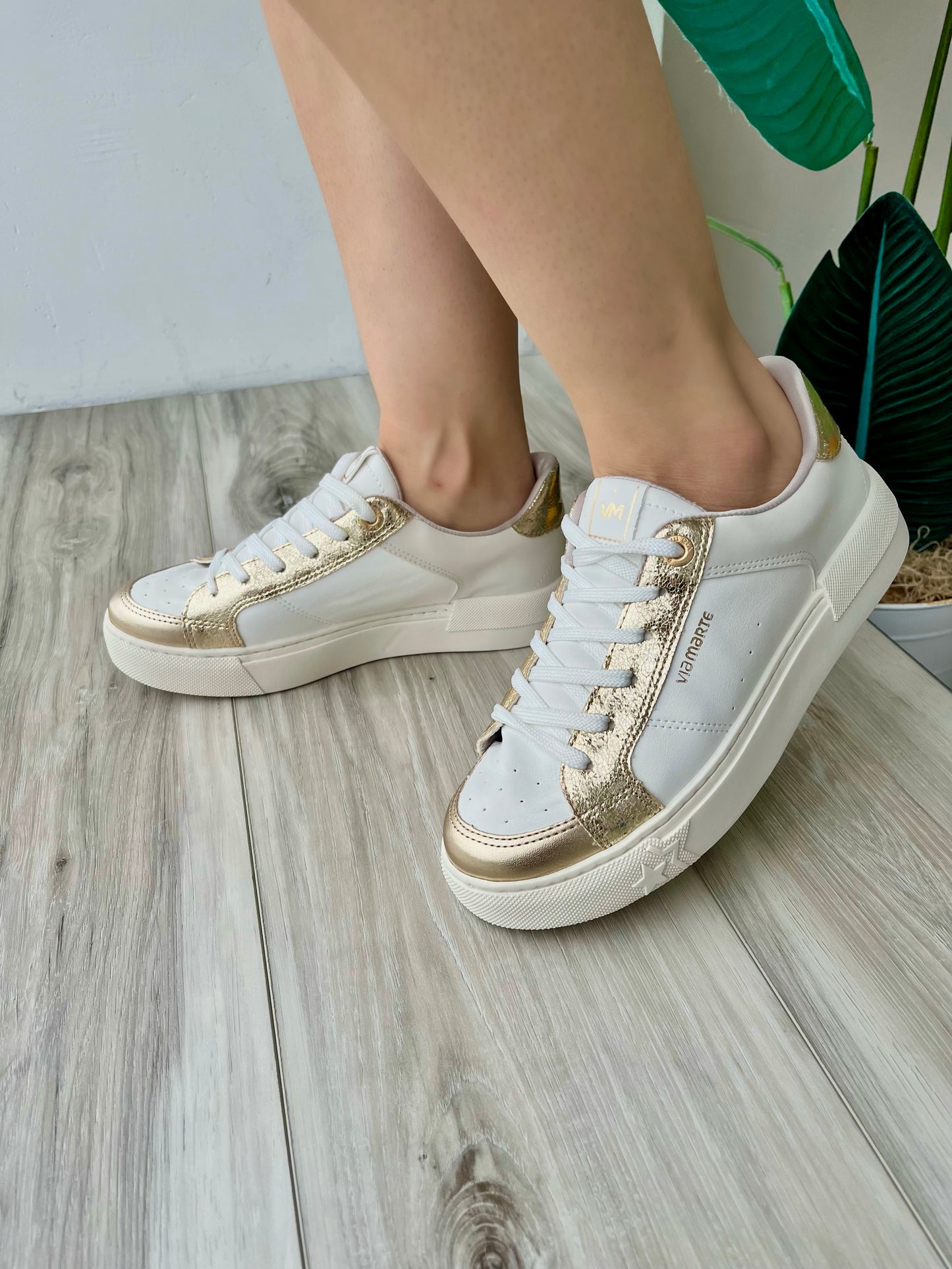 Luisa gold sneaker - Stela The Shoetique