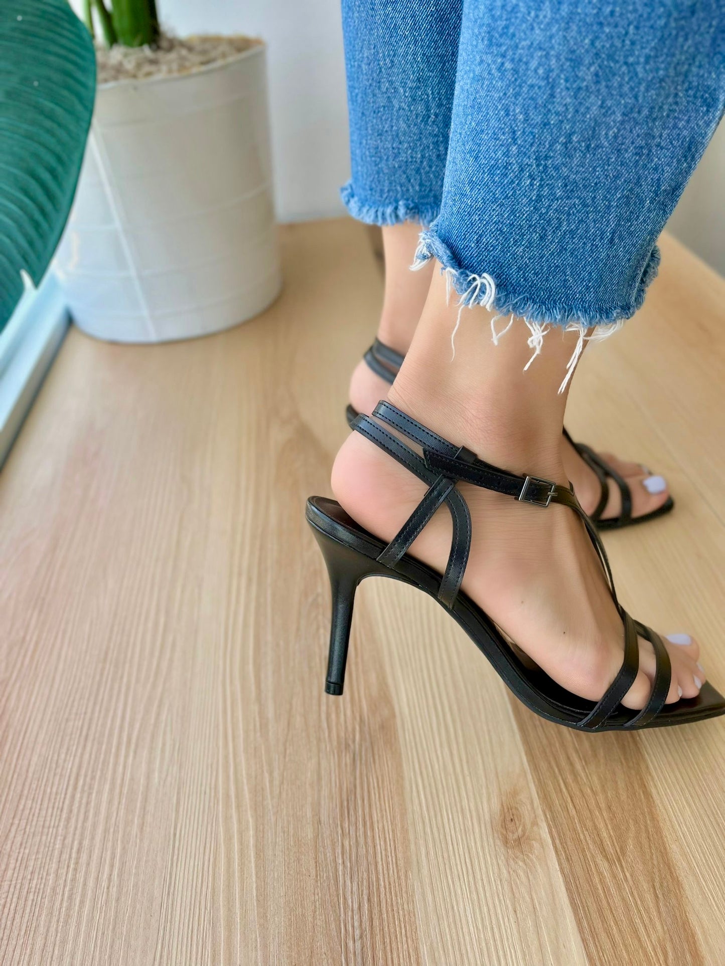 Aura black heel - Stela The Shoetique