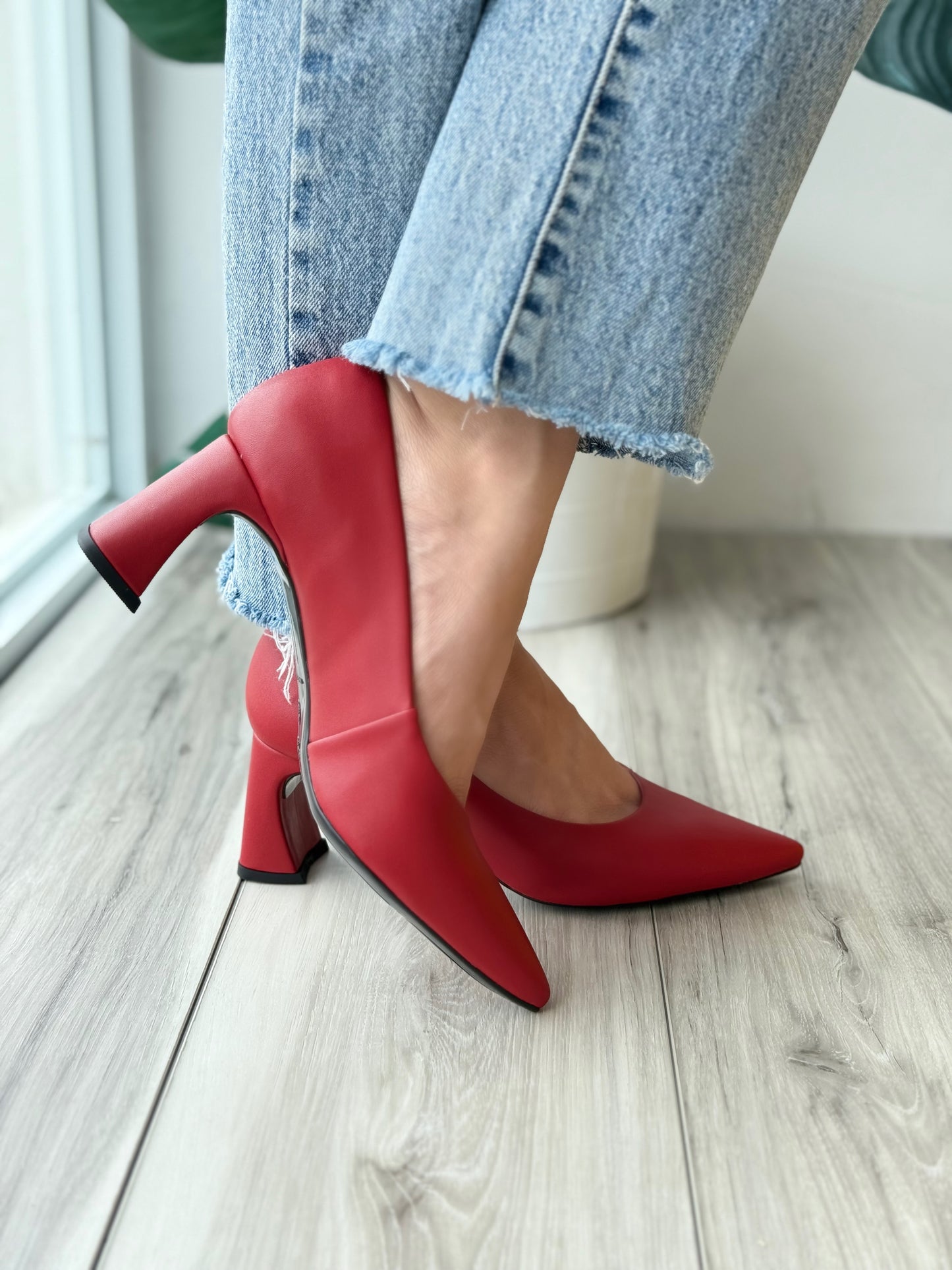 Kelly red 5,7