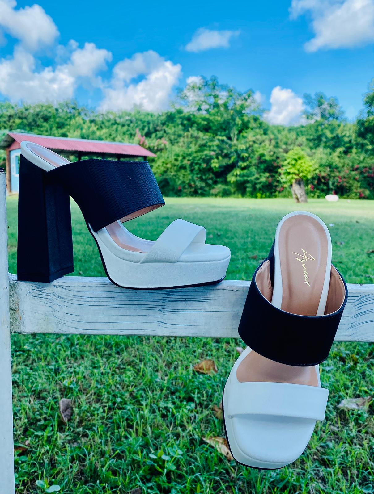 DOUBLE STRAP CHUNKY SANDAL 7502