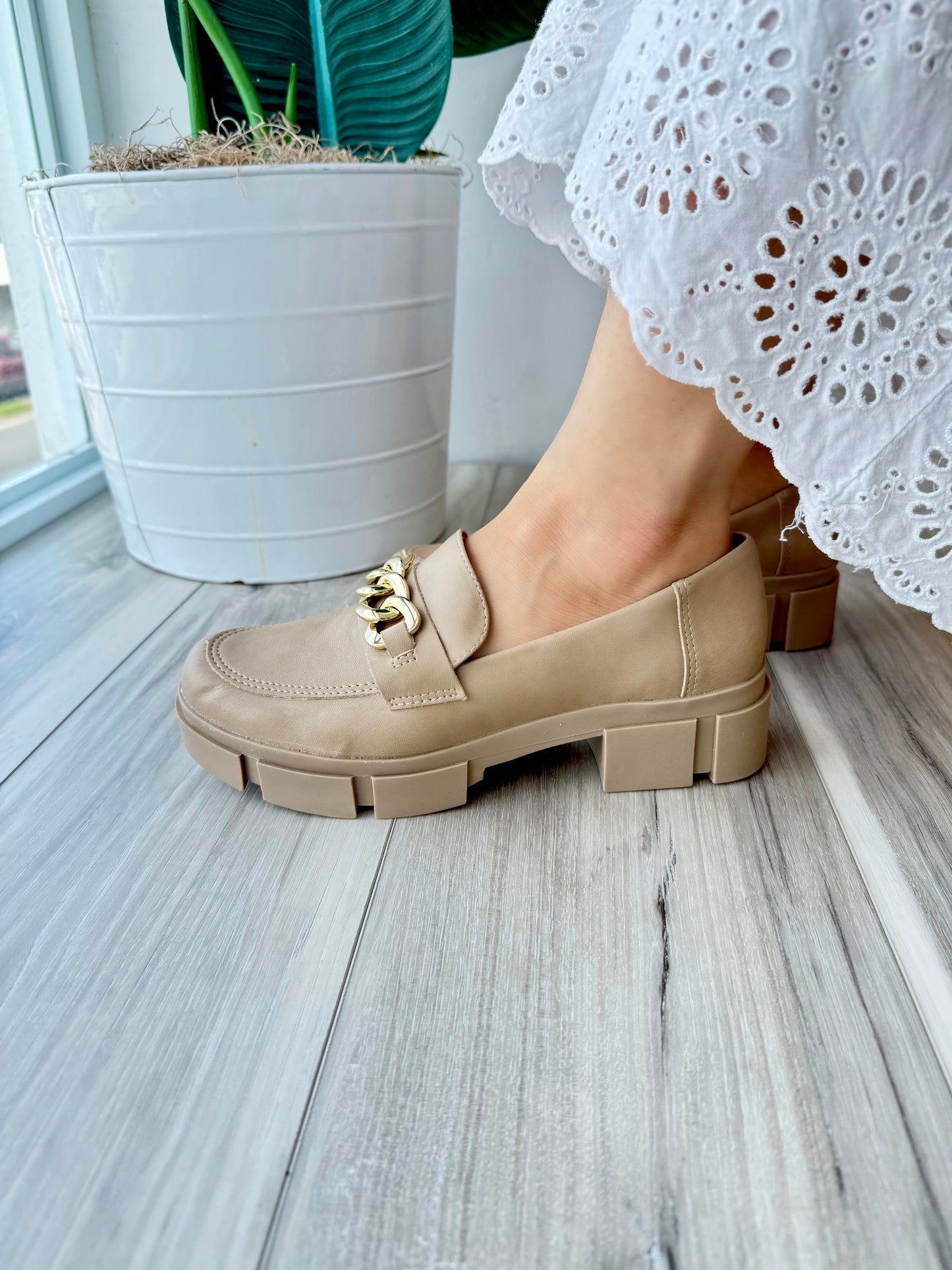 Victoria Loafer- L. Taupe