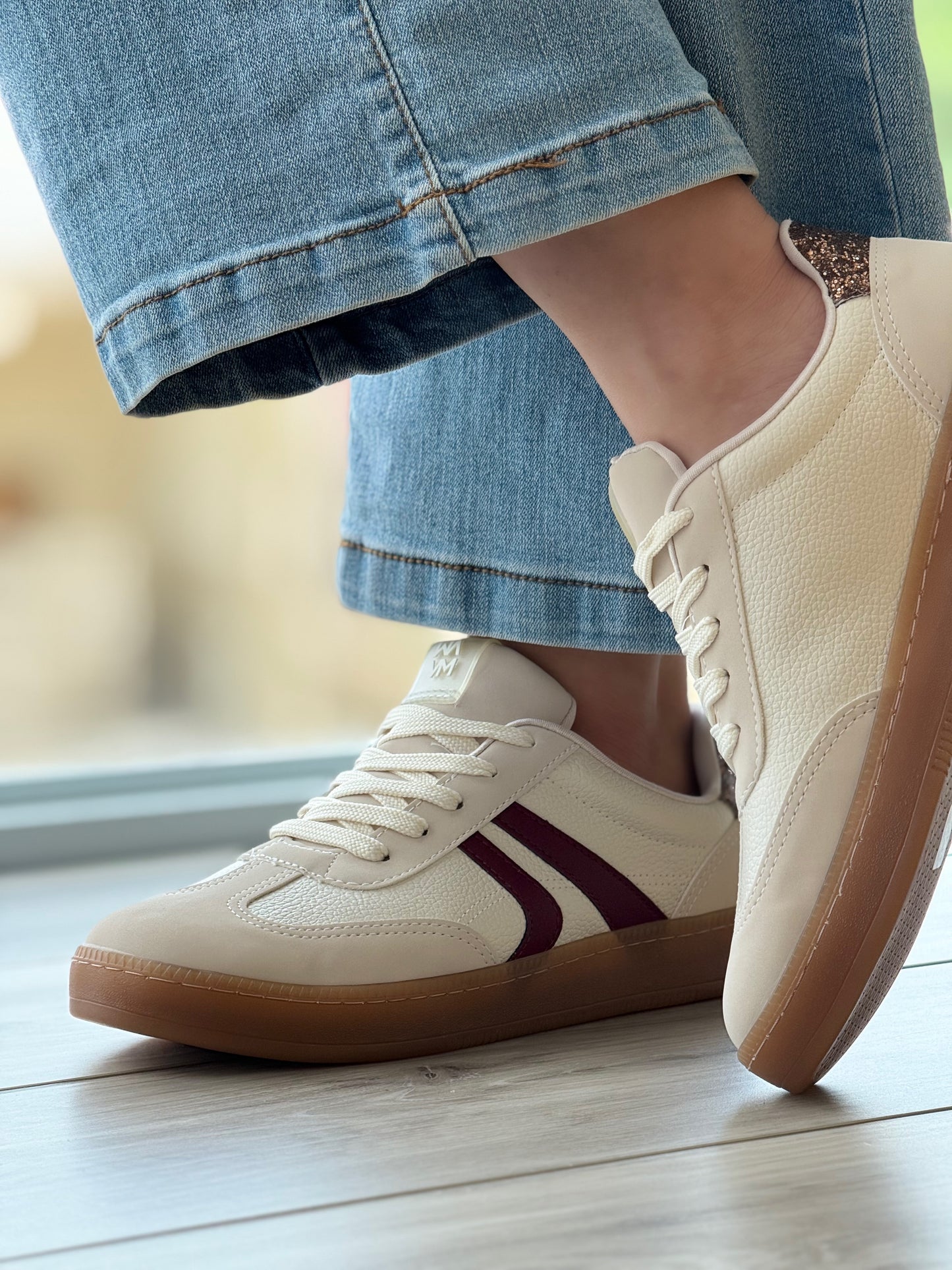 Amadeo Beige wine
