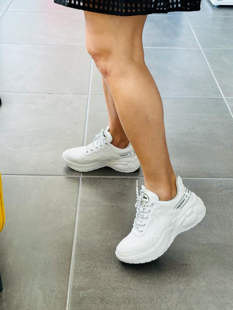 WHITE SNEAKER 21-6374- FINAL SALE