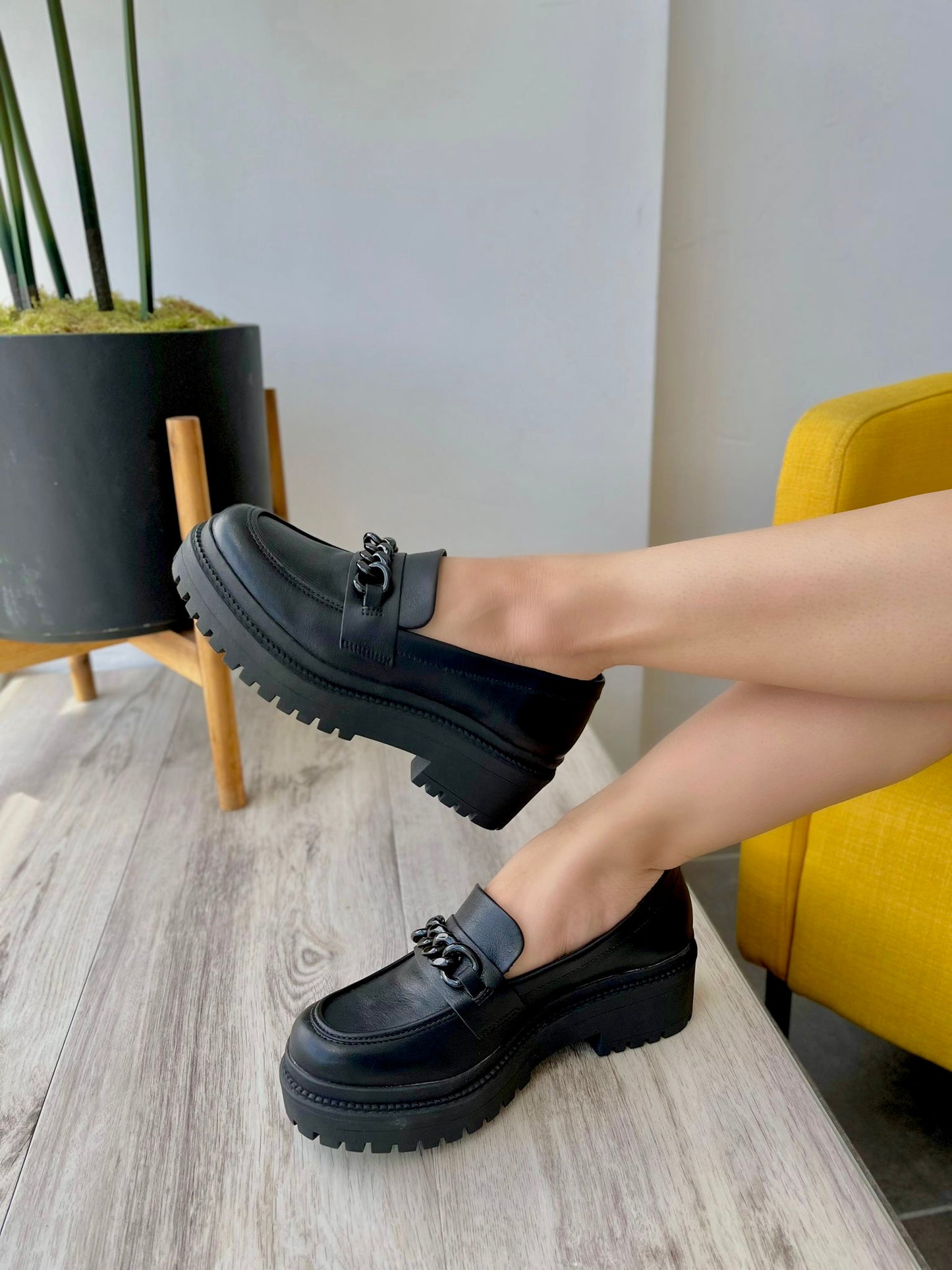 Ayla black loafer 8,9,10 - Stela The Shoetique