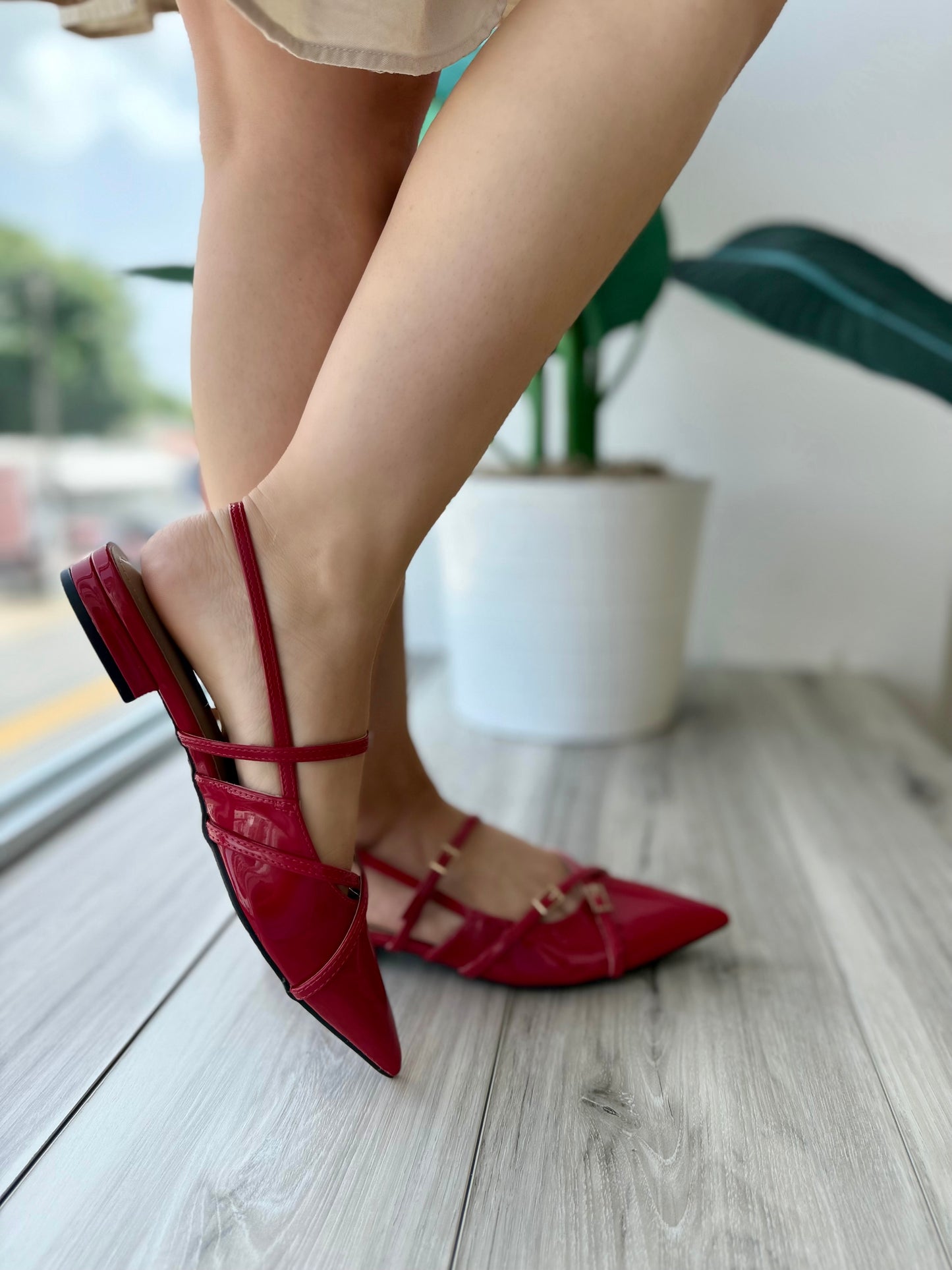 Iris red
