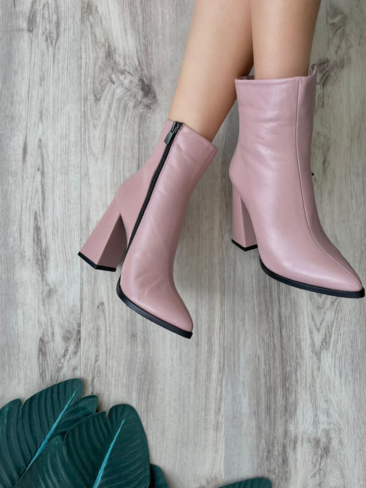 Matilda Boot- 6,7,10,11 - Stela The Shoetique