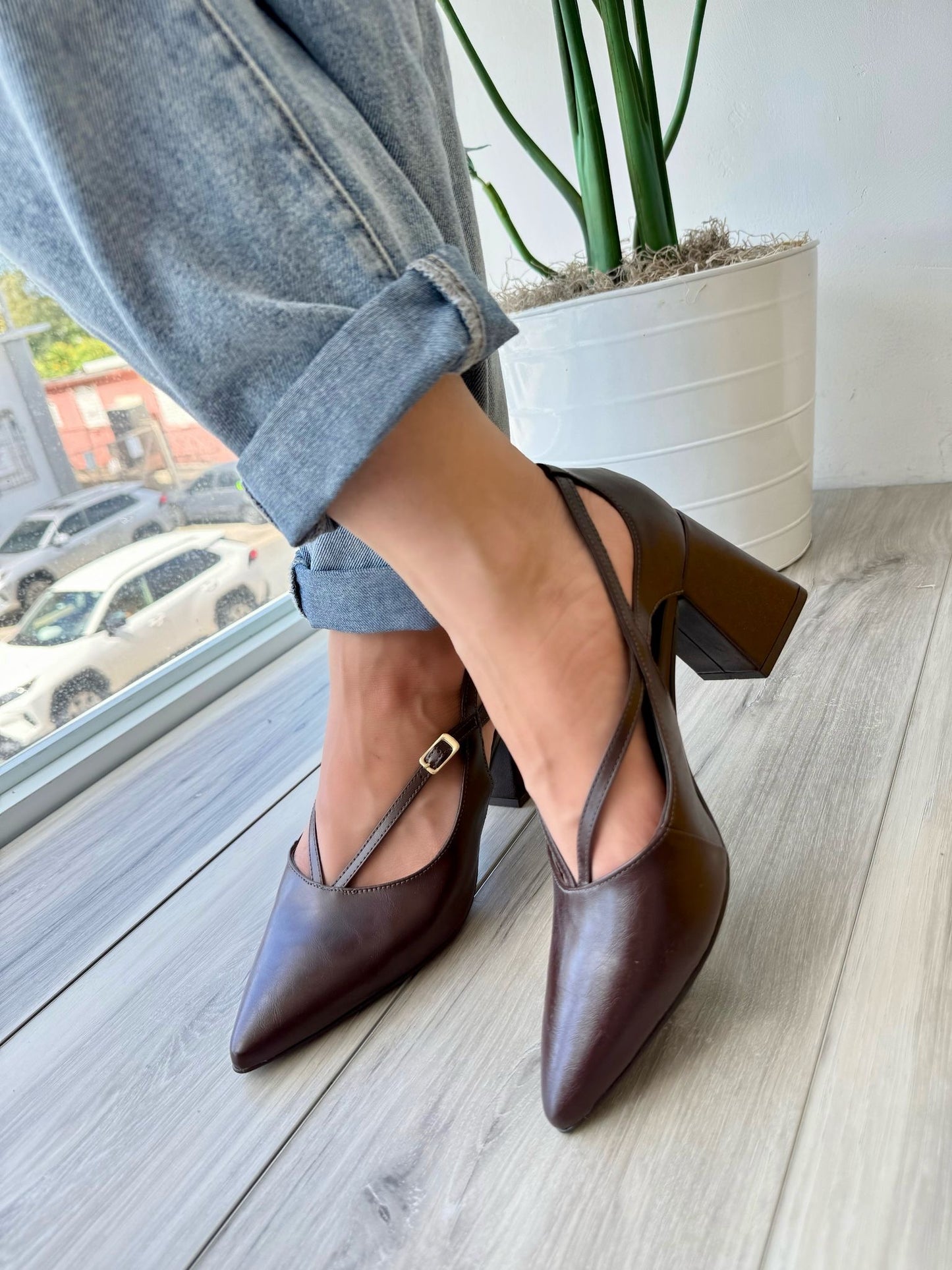 Alberta dark brown
