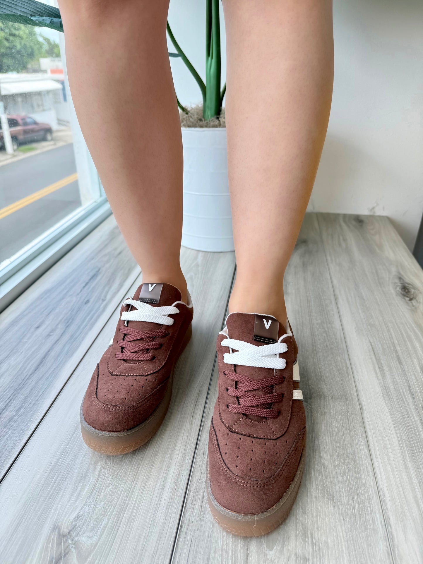 Karl Dark brown