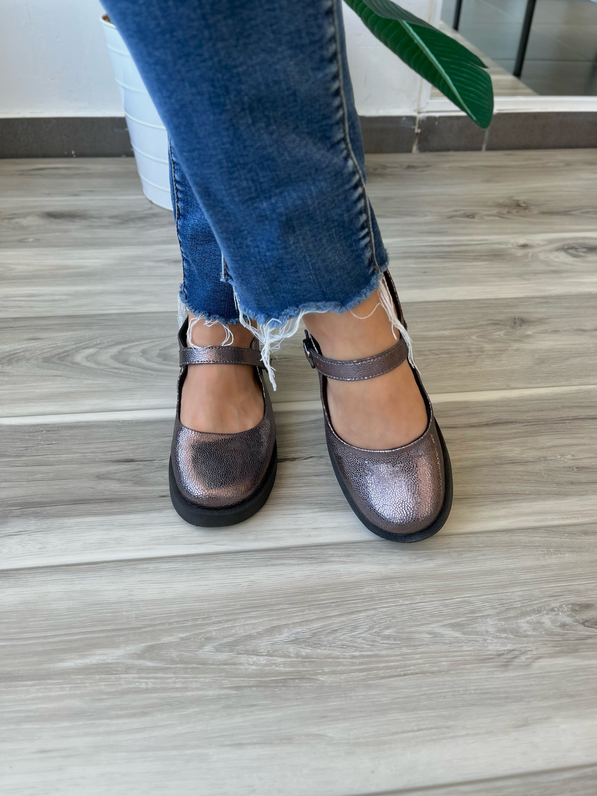 Nikita pewter loafer 8 - Stela The Shoetique