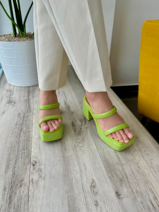 Rome 1002- size 5 - Stela The Shoetique