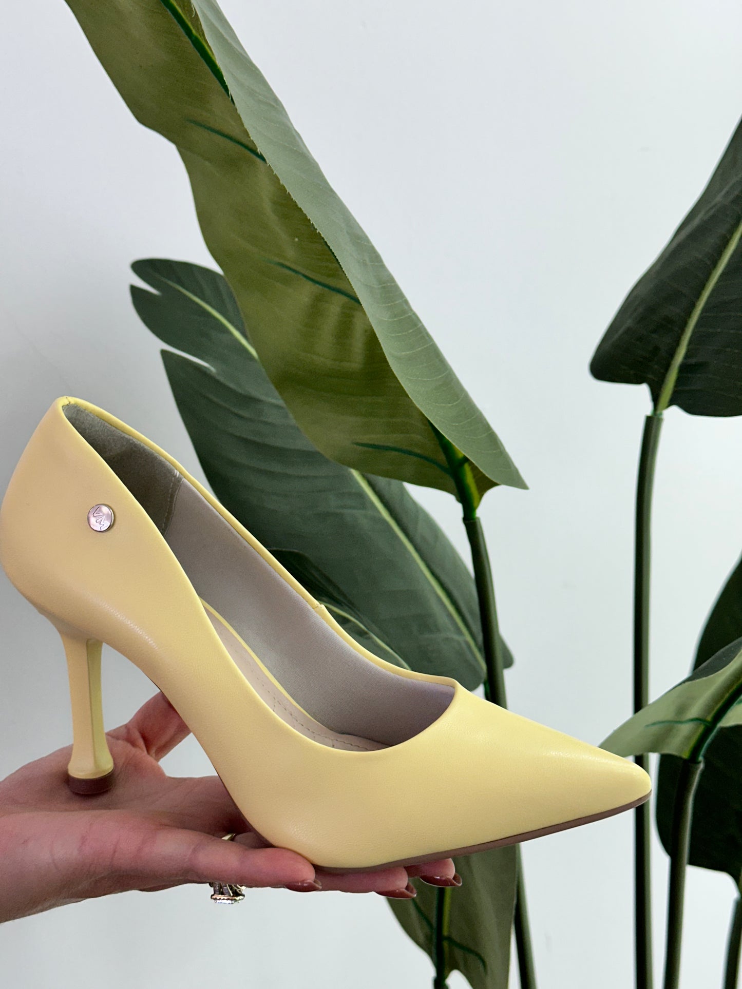 FULL COLOR STILETTO 13401-02A- FINAL SALE