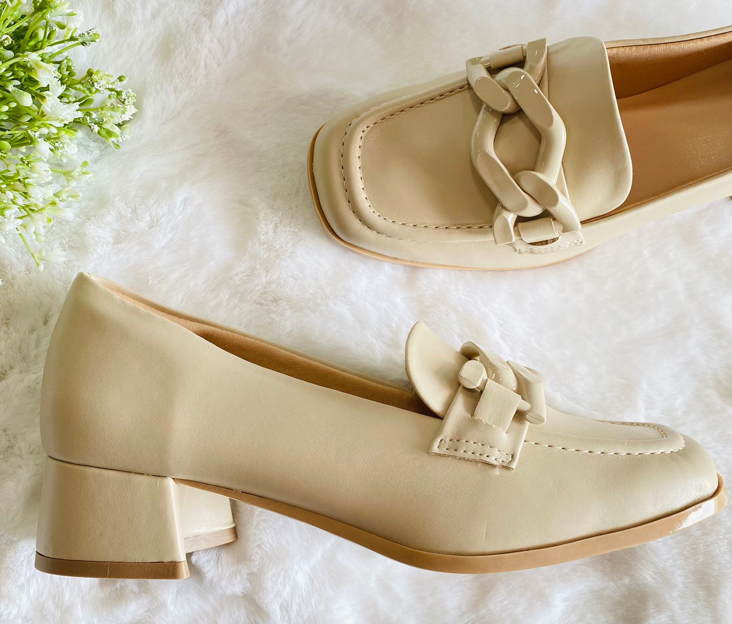 CHUNKY CHAIN DETAIL BLOCK HEEL 1979-13