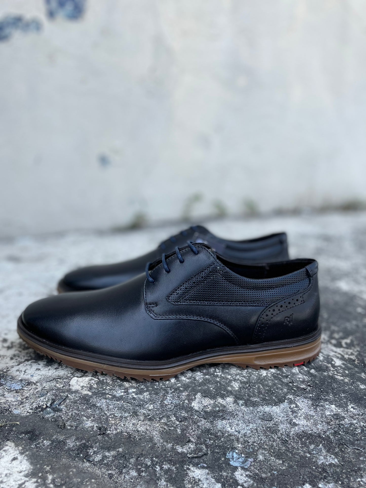 Men Black Shoe 67001- Final Sale size 8 - Stela The Shoetique