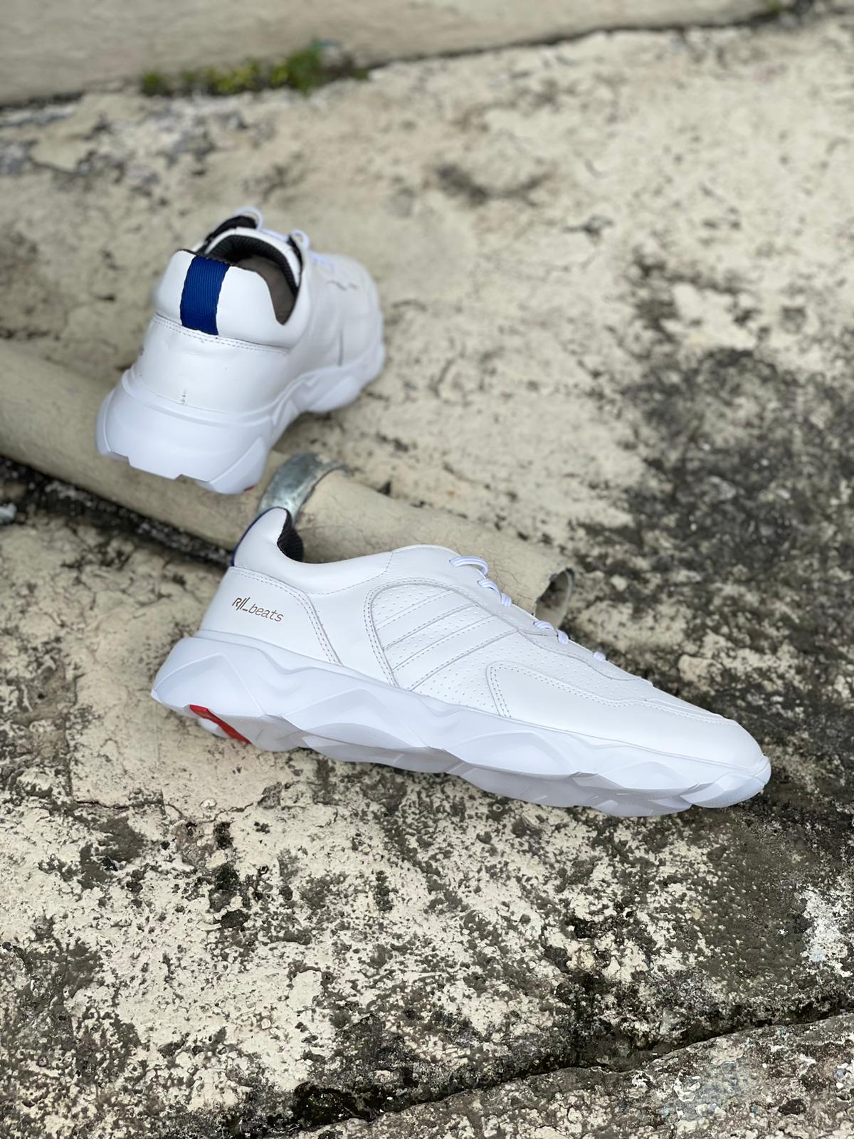 Two Side Line White Sneaker 68011- Final Sale 8, 9,10,11 - Stela The Shoetique