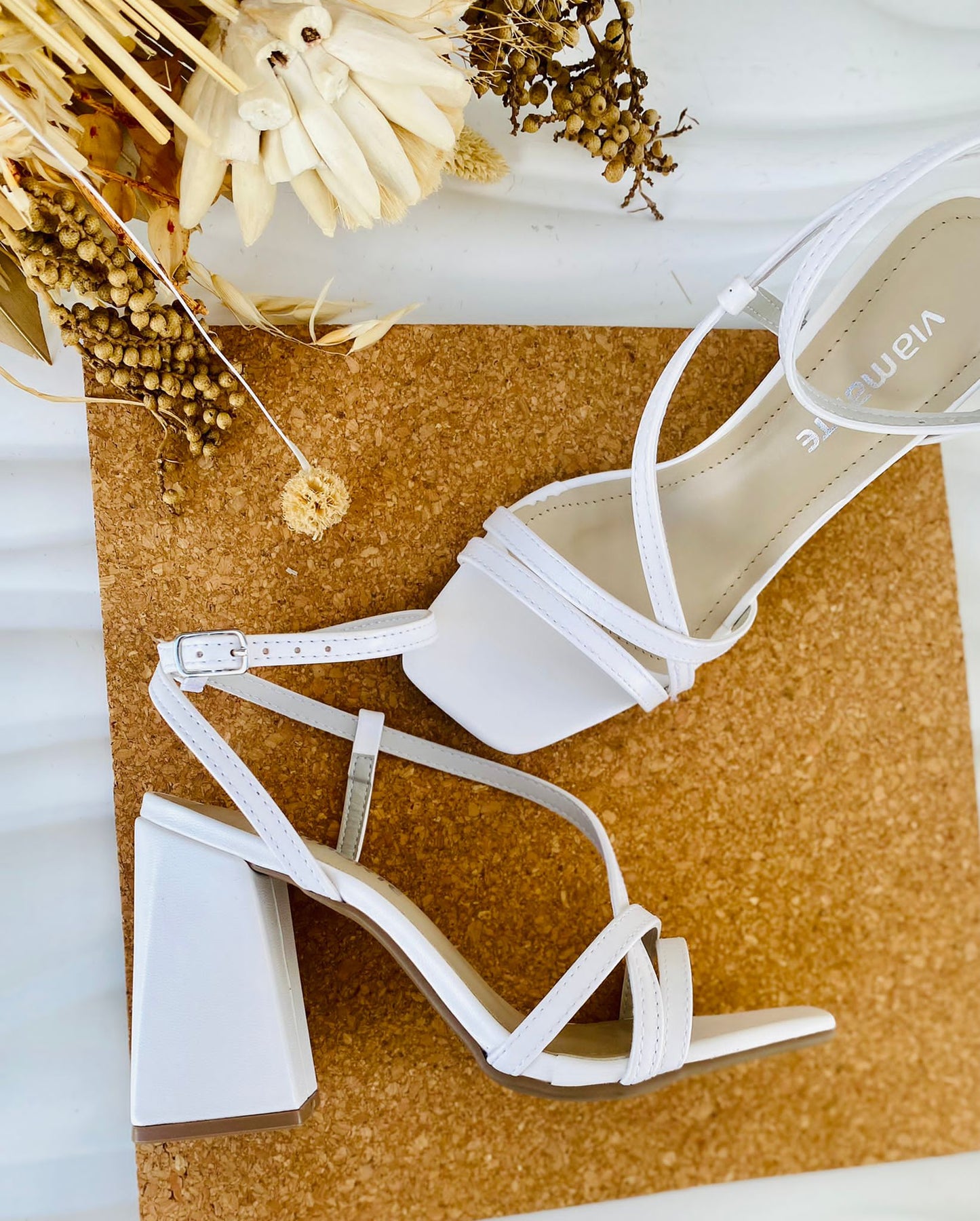 18807-01 - Size 10 - Stela The Shoetique