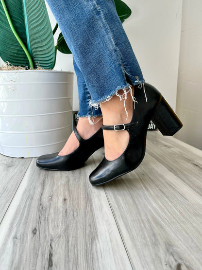 Bambi black heel