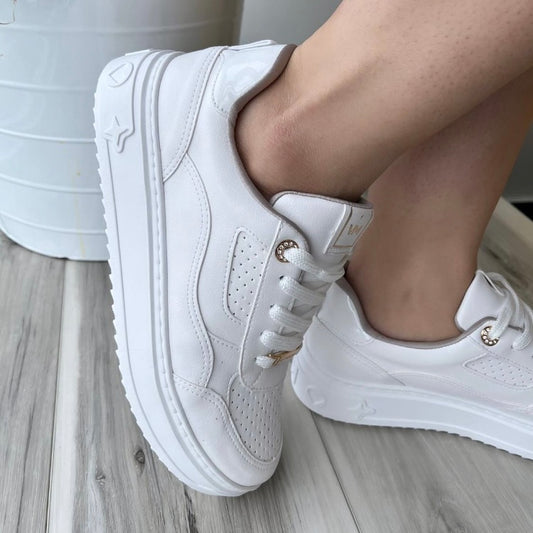 Daniela white sneaker