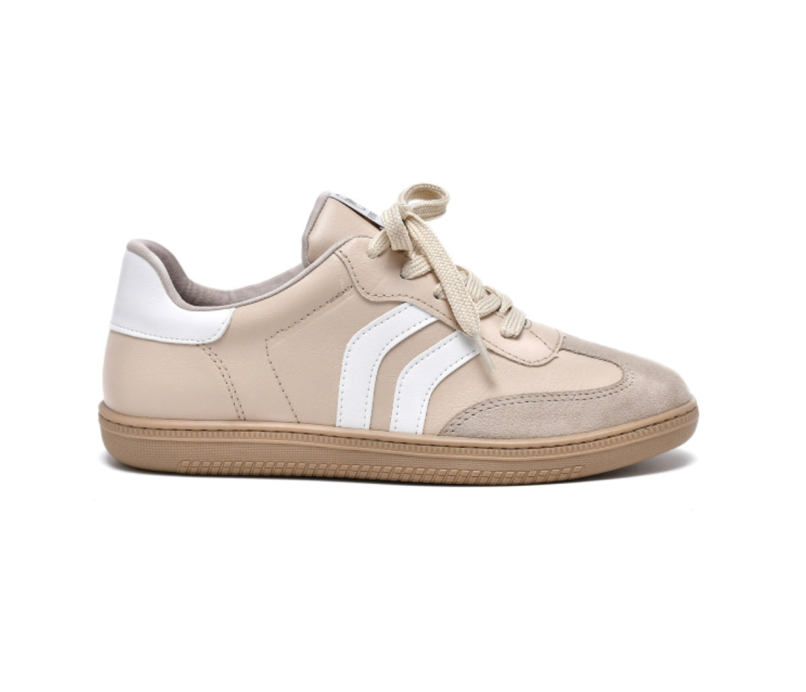 Celia beige and white low sneaker