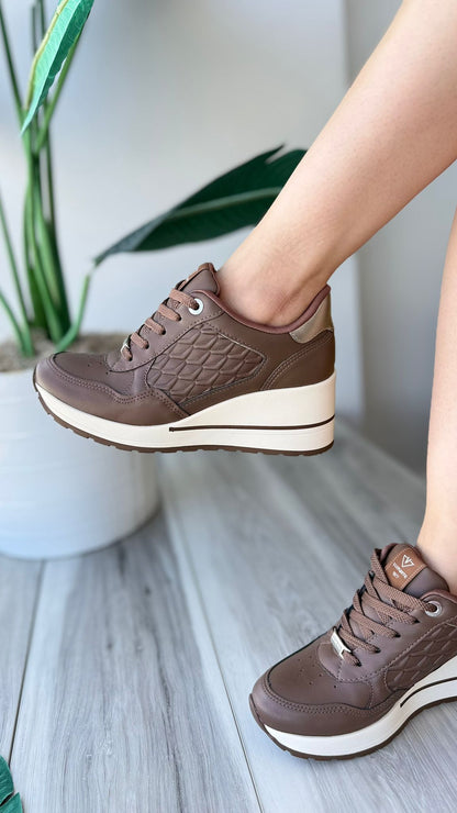 Mikey cinnamon sneaker