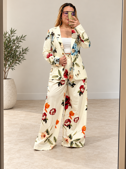 Flora suit