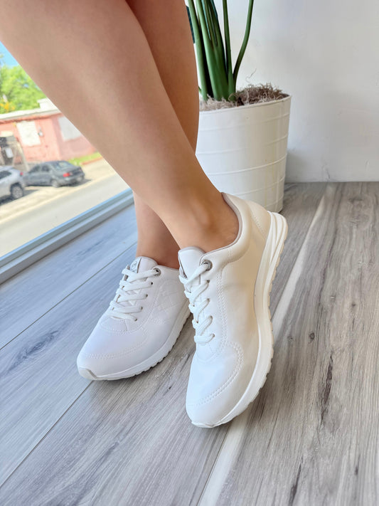 Cleo White 7,8