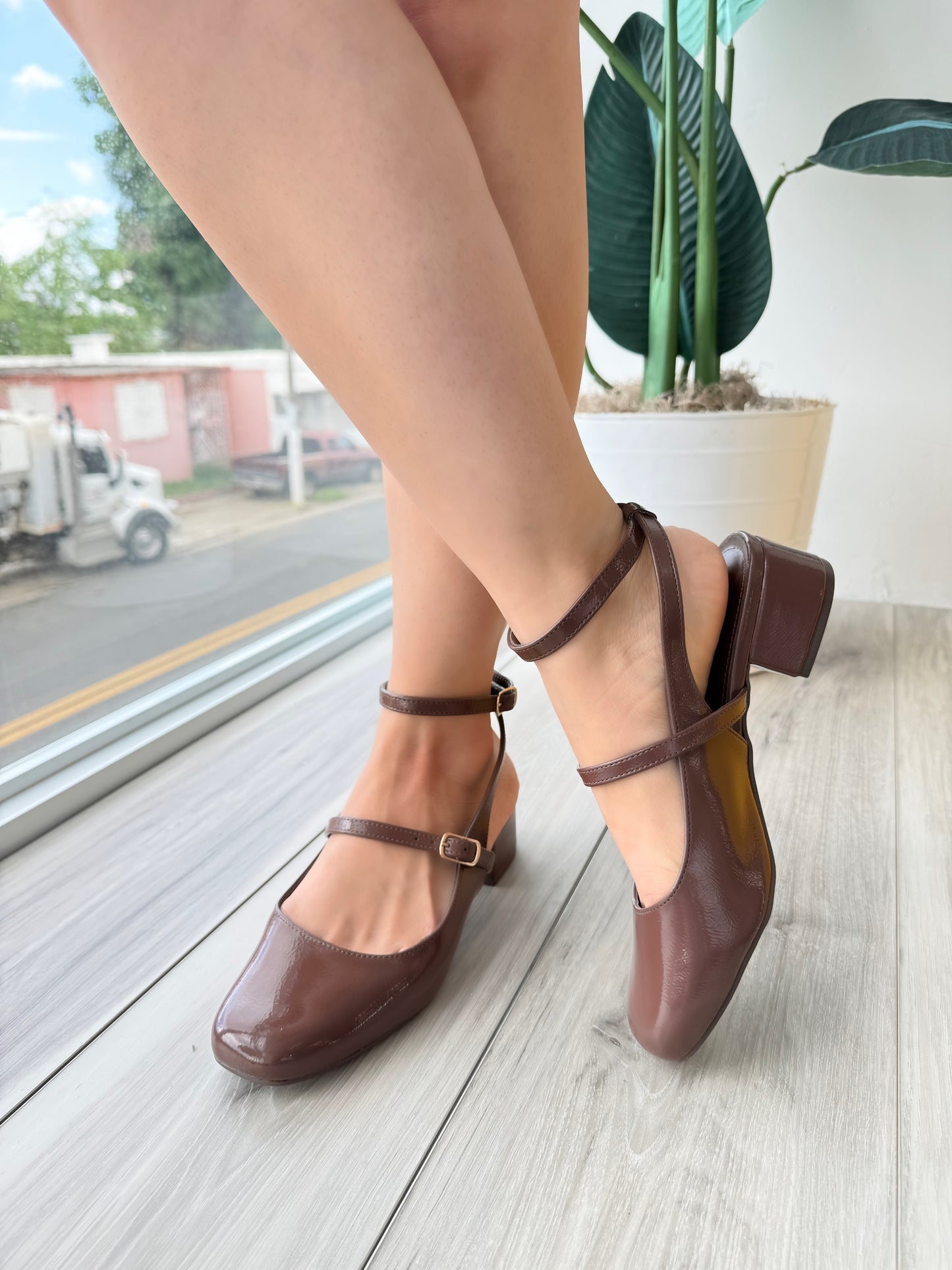 Tokio dark brown