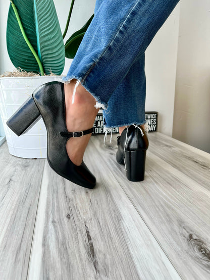 Bambi black heel