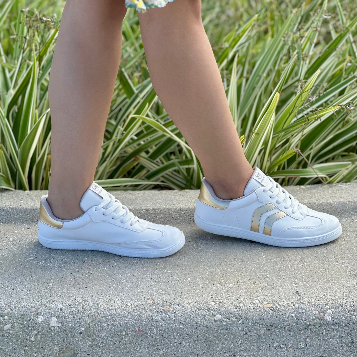 Cecile white and gold low sneaker